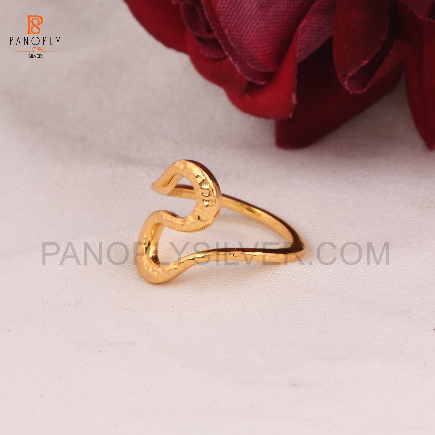 Wave Design Gold-Plated Fashion Ring, Hammered Texture Jewelry