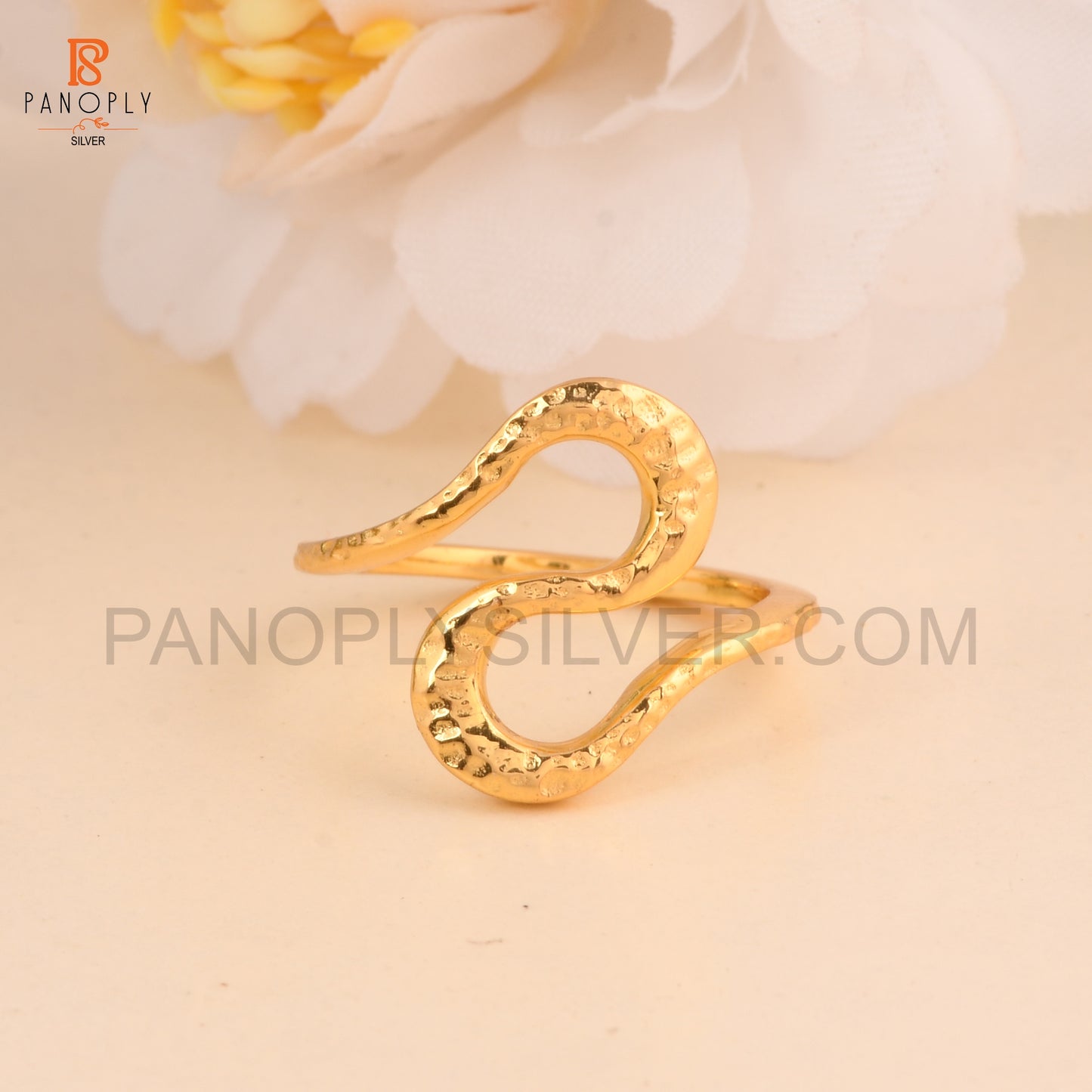 Wave Design Gold-Plated Fashion Ring, Hammered Texture Jewelry