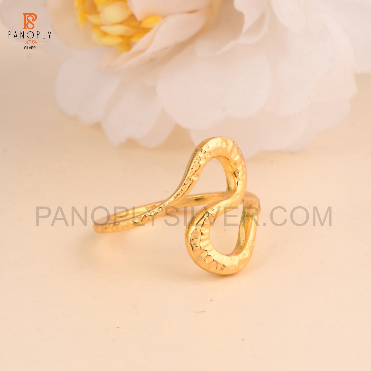 Wave Design Gold-Plated Fashion Ring, Hammered Texture Jewelry