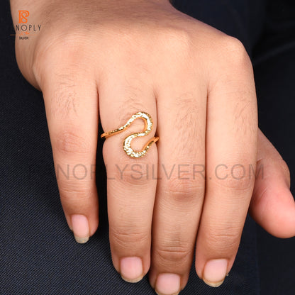 Wave Design Gold-Plated Fashion Ring, Hammered Texture Jewelry