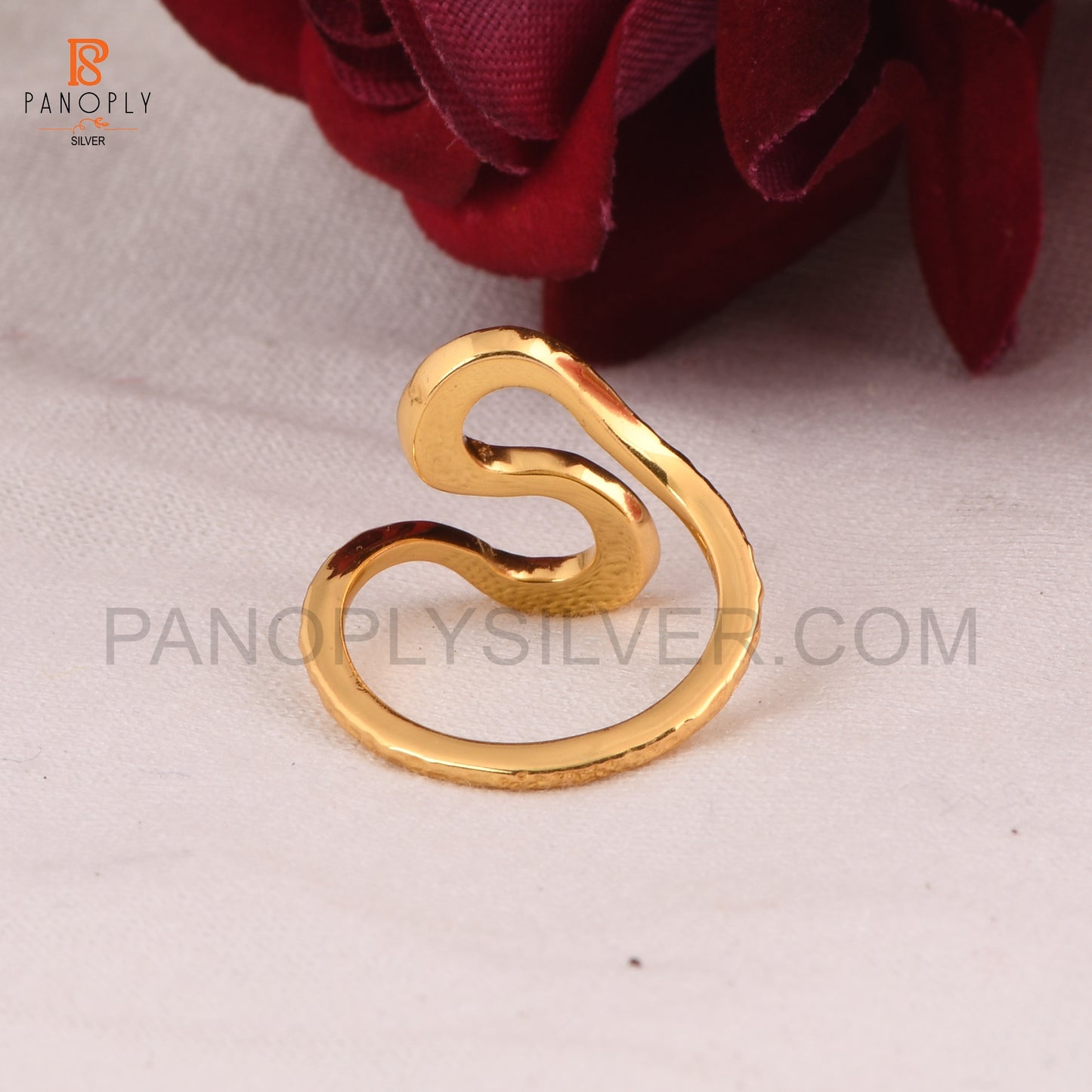 Wave Design Gold-Plated Fashion Ring, Hammered Texture Jewelry