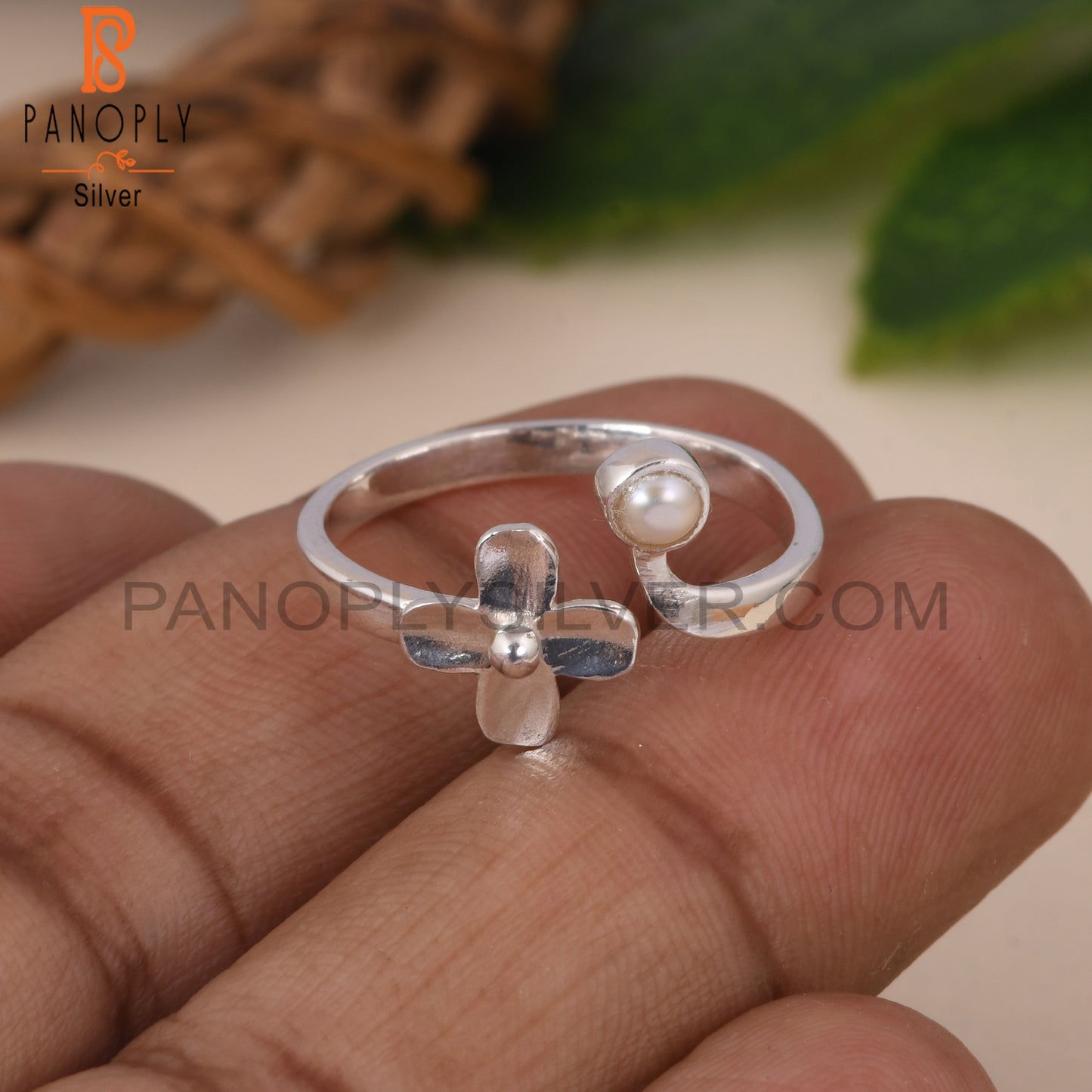 925 Silver Pearl Small Flower Rings