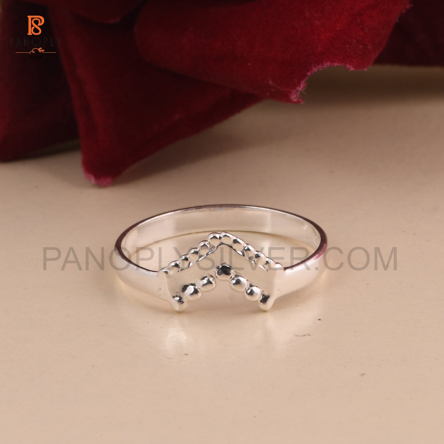 925 Silver V-Shaped Dotted Rings