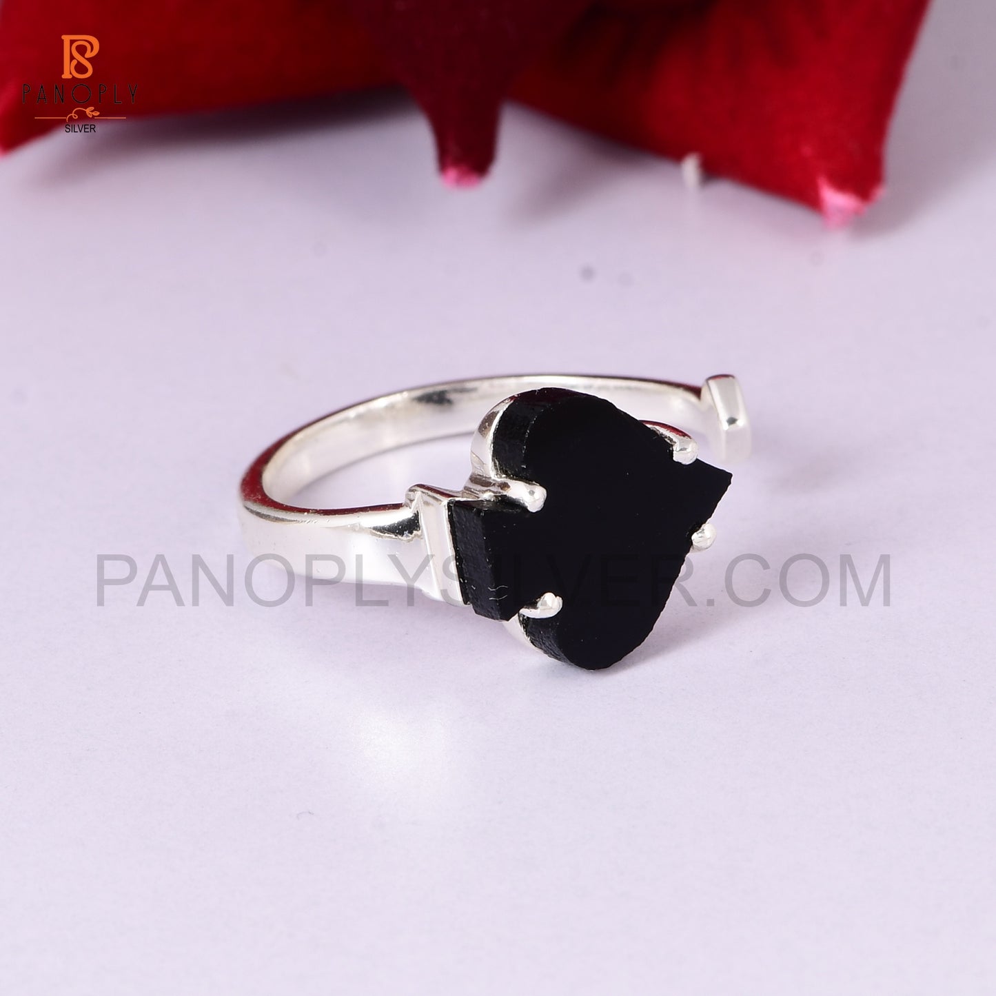 Black Onyx Spades Ring - Casino-Inspired Gambling Jewelry