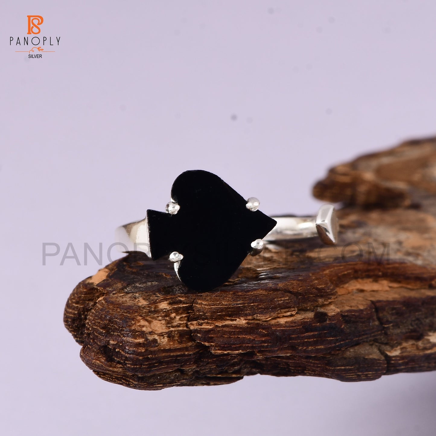 Black Onyx Spades Ring - Casino-Inspired Gambling Jewelry