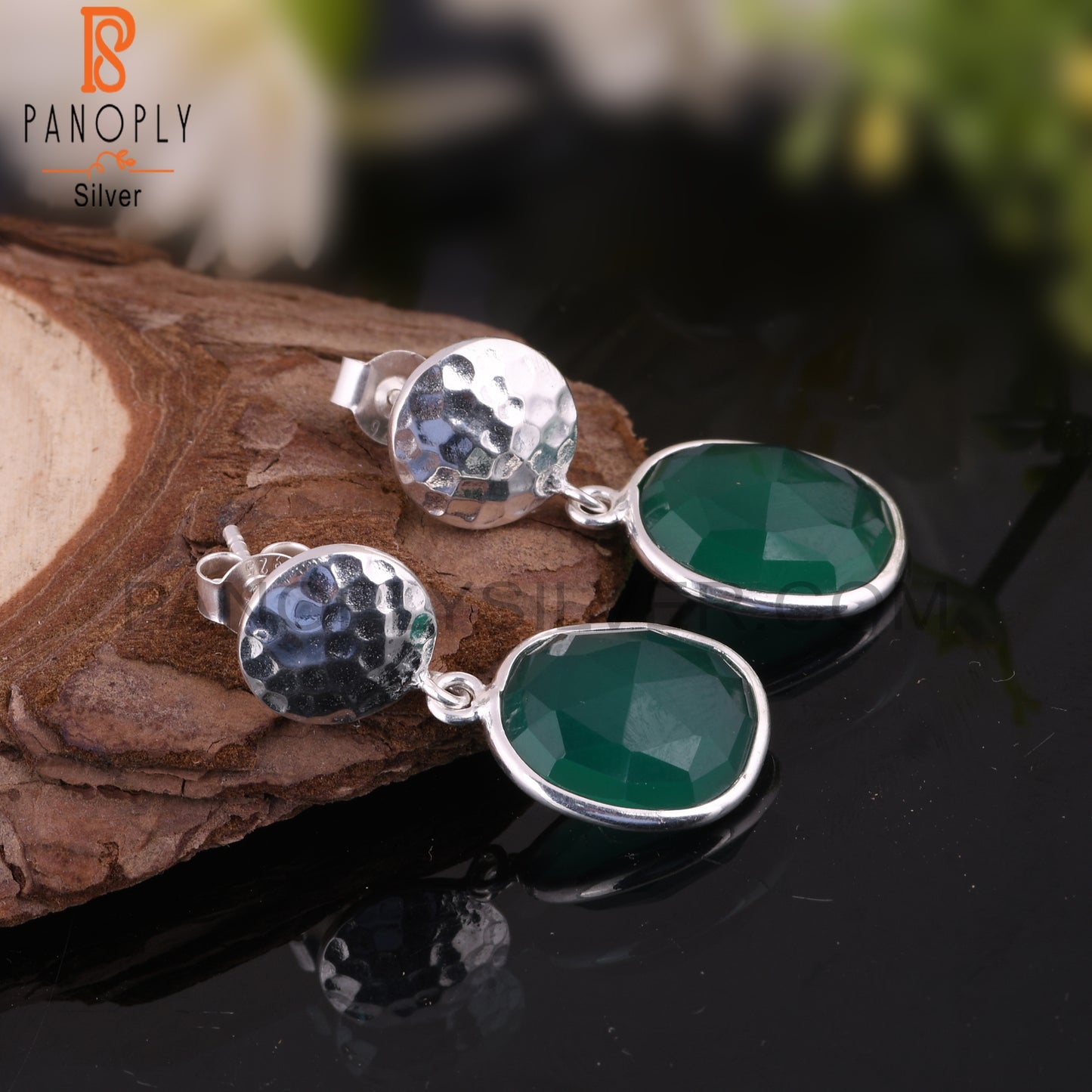 Green Onyx 925 Silver Hammered Disc Earrings