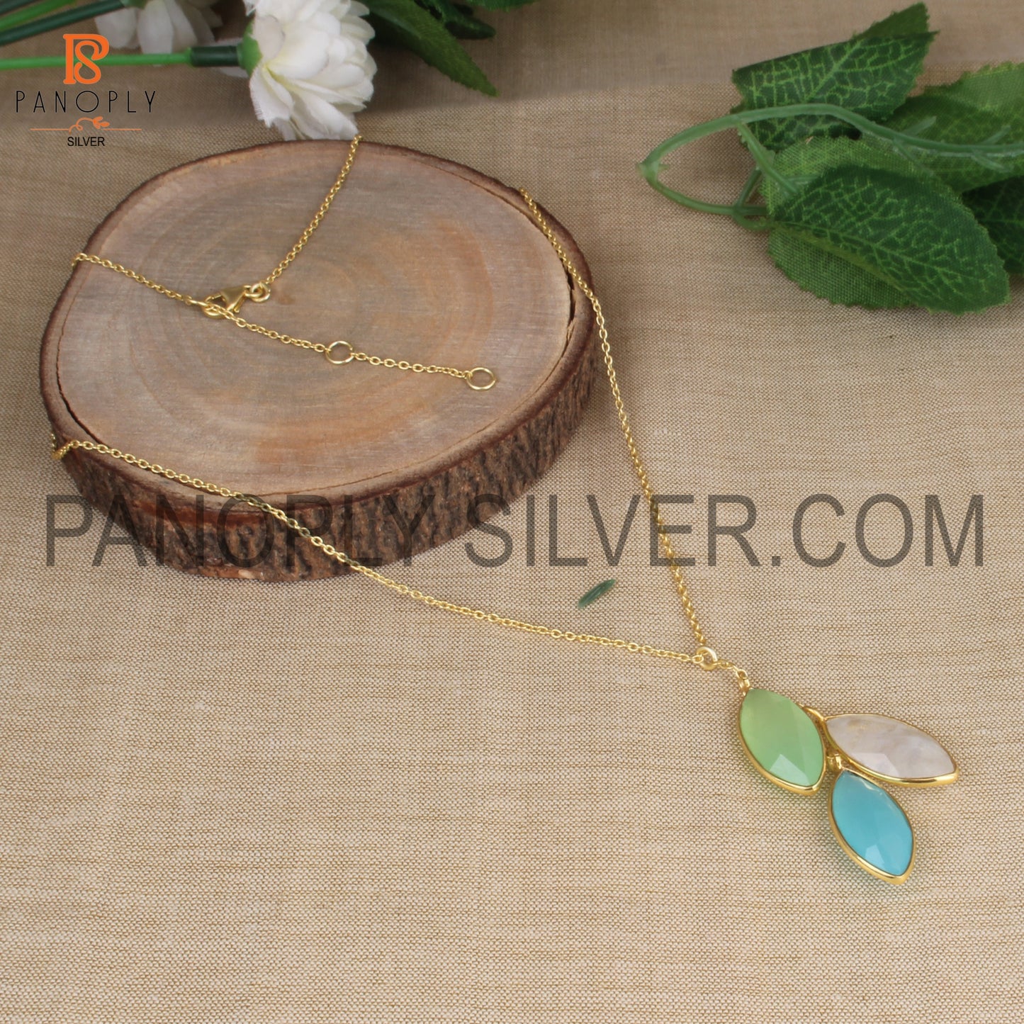 925 Silver Pendant In Three Leaf Design with Chalcedony Gemstones