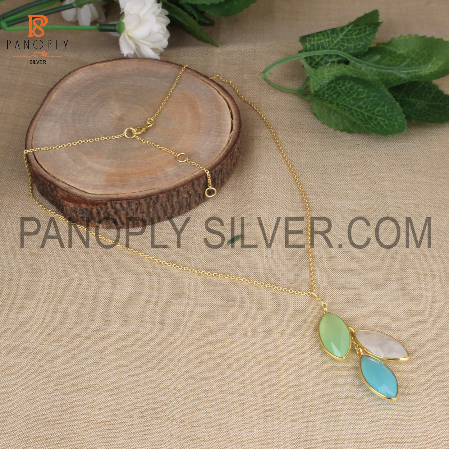 925 Silver Pendant In Three Leaf Design with Chalcedony Gemstones