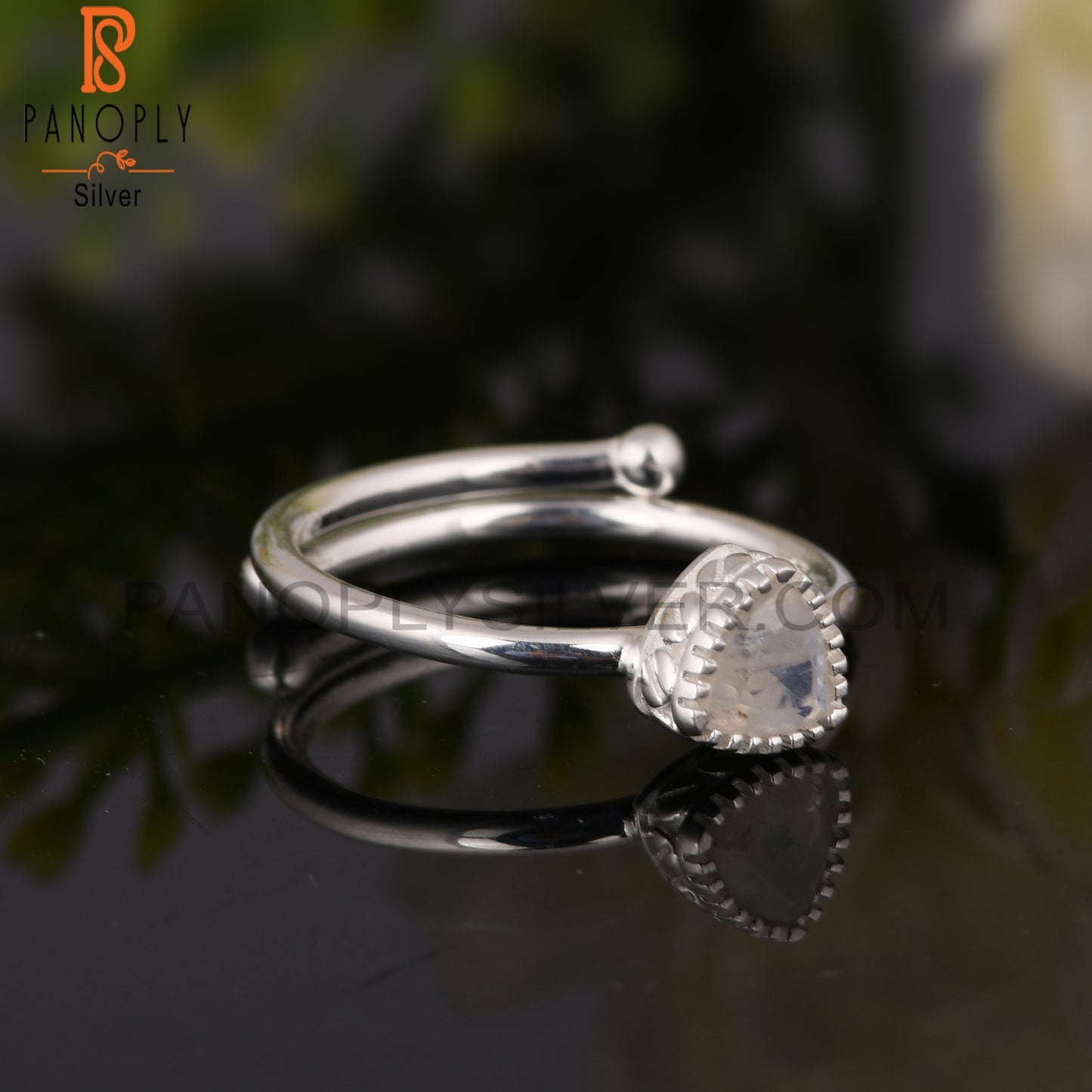 Rainbow Moonstone Attractive 925 Sterling Silver Ring