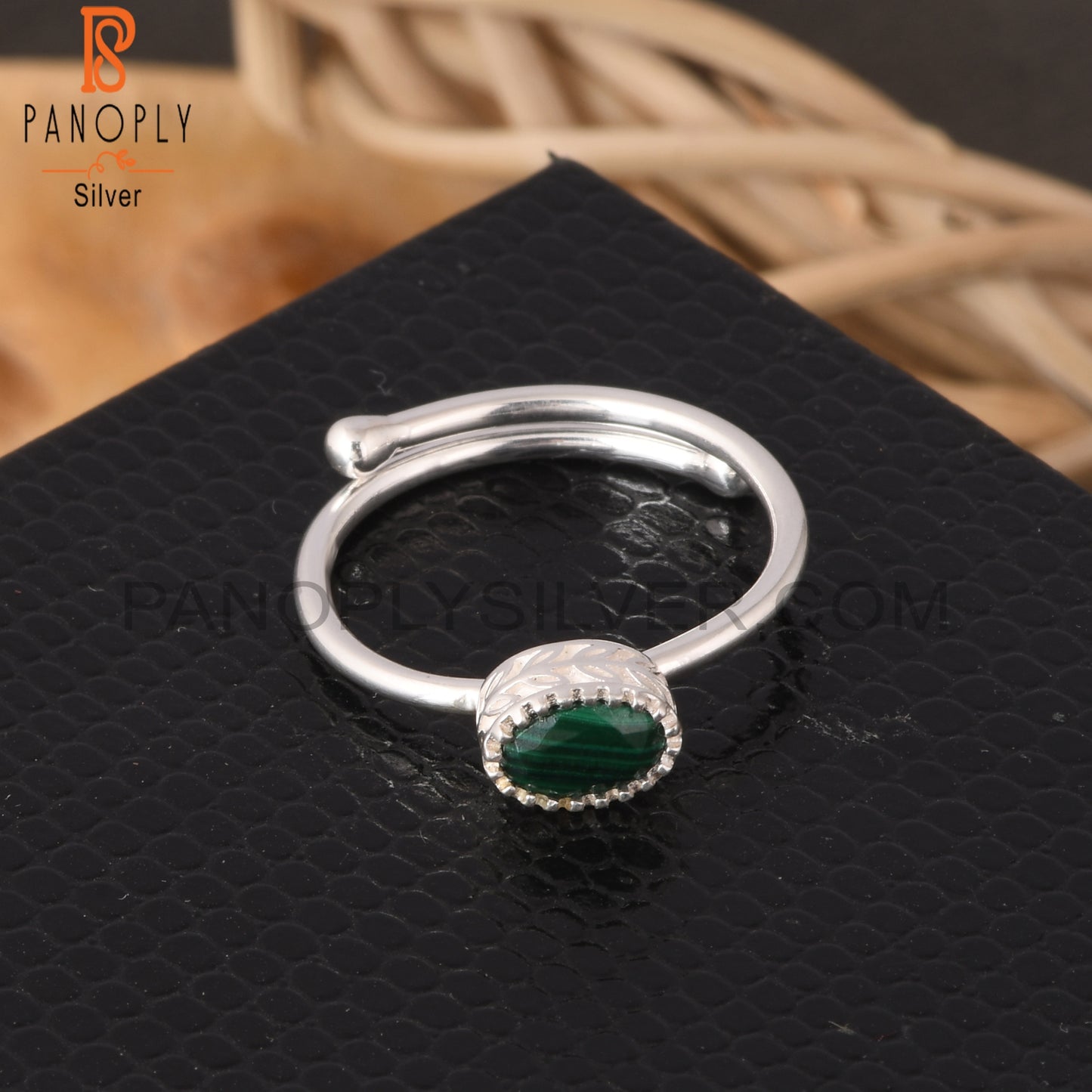 Malachite Oval 925 Sterling Silver Ring