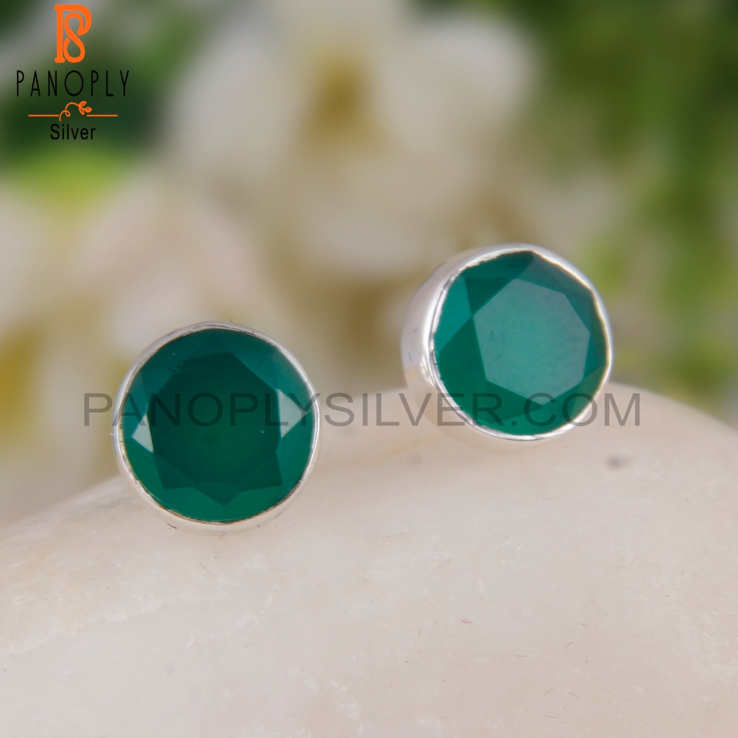 Green Onyx Round Shape 925 Sterling Silver Studs Earrings