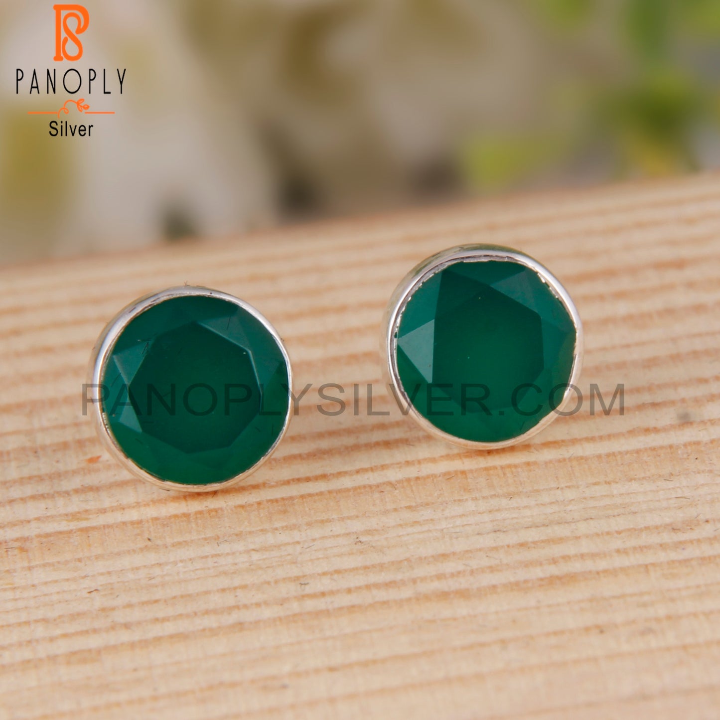 Green Onyx Round Shape 925 Sterling Silver Studs Earrings