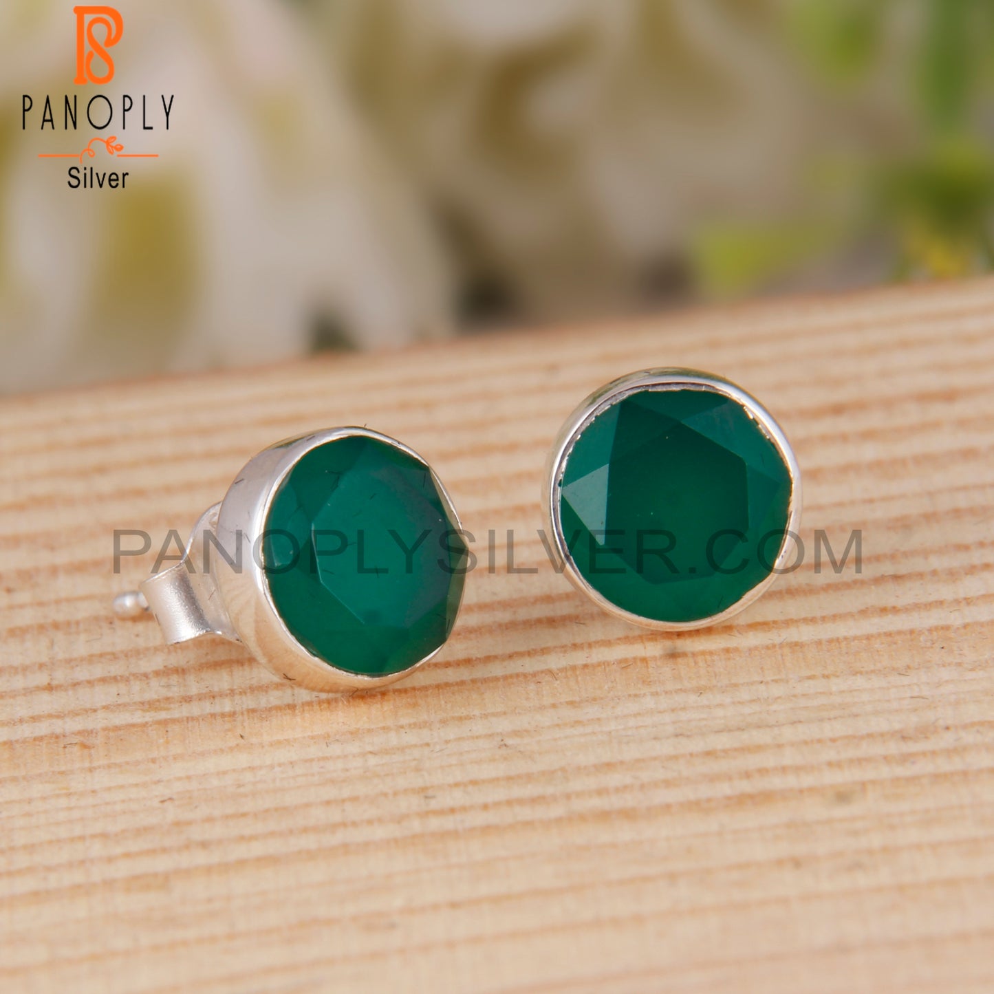 Green Onyx Round Shape 925 Sterling Silver Studs Earrings