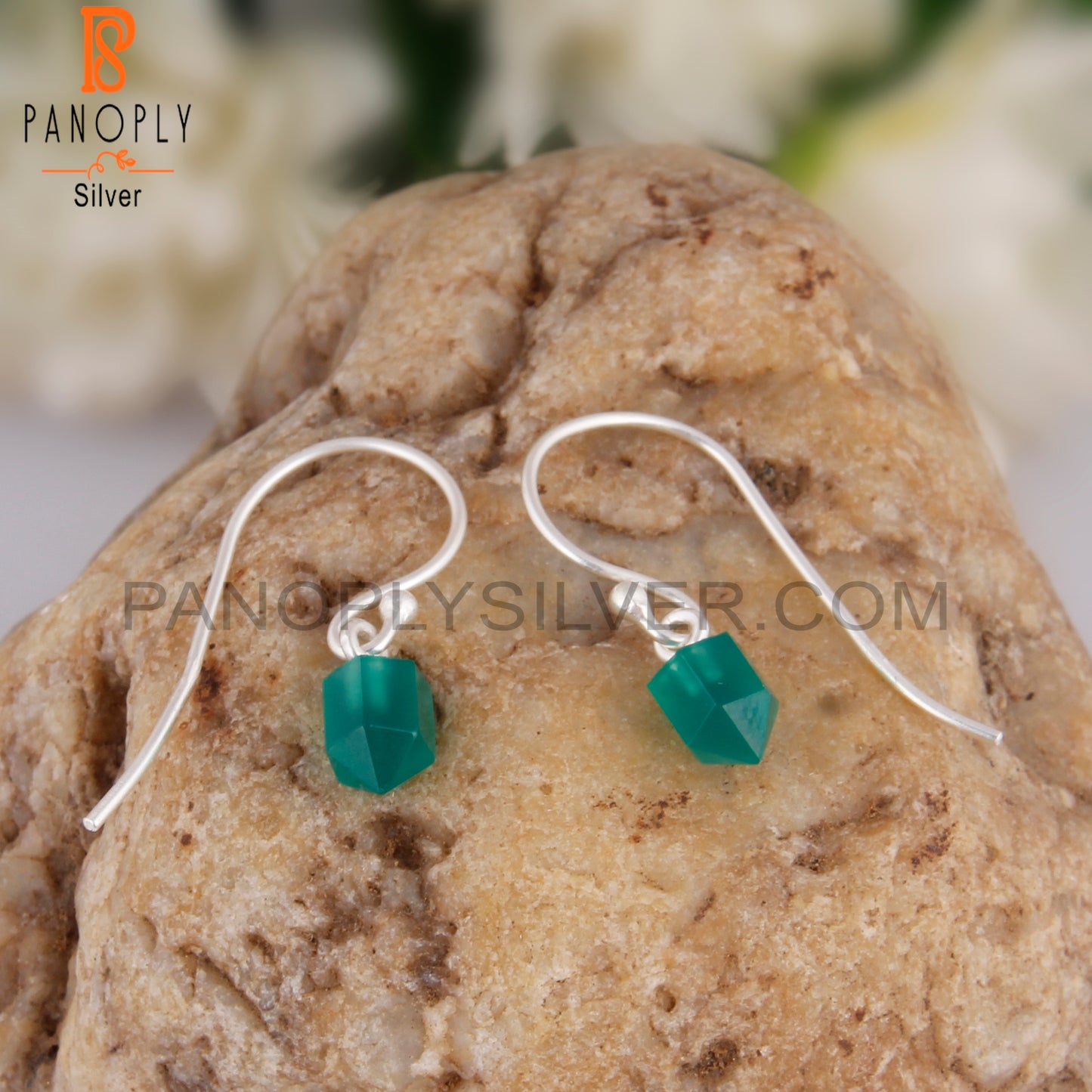 Green Onyx Bullet Pointed Shape 925 Silver Dangle Earrings
