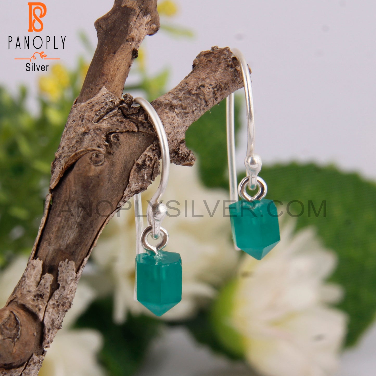Green Onyx Bullet Pointed Shape 925 Silver Dangle Earrings
