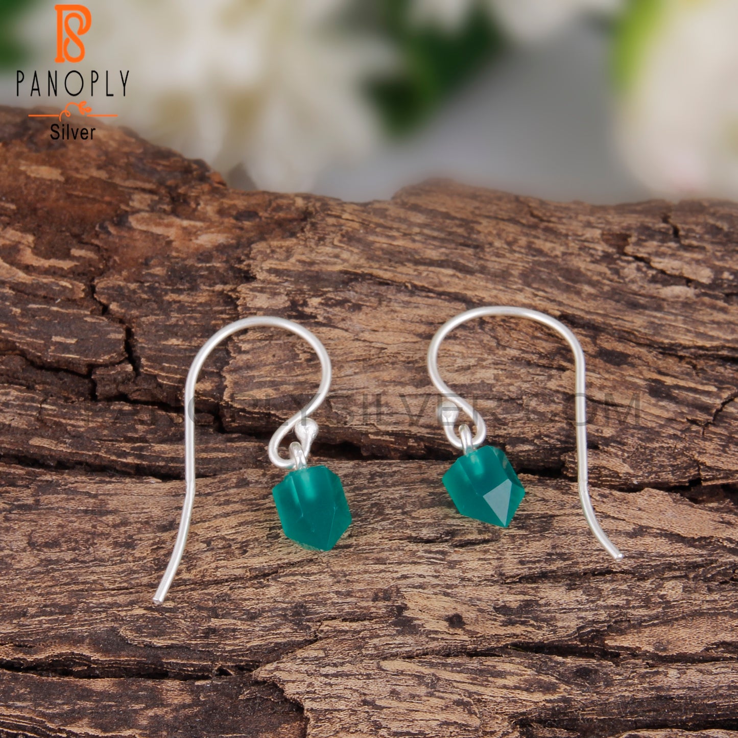 Green Onyx Bullet Pointed Shape 925 Silver Dangle Earrings