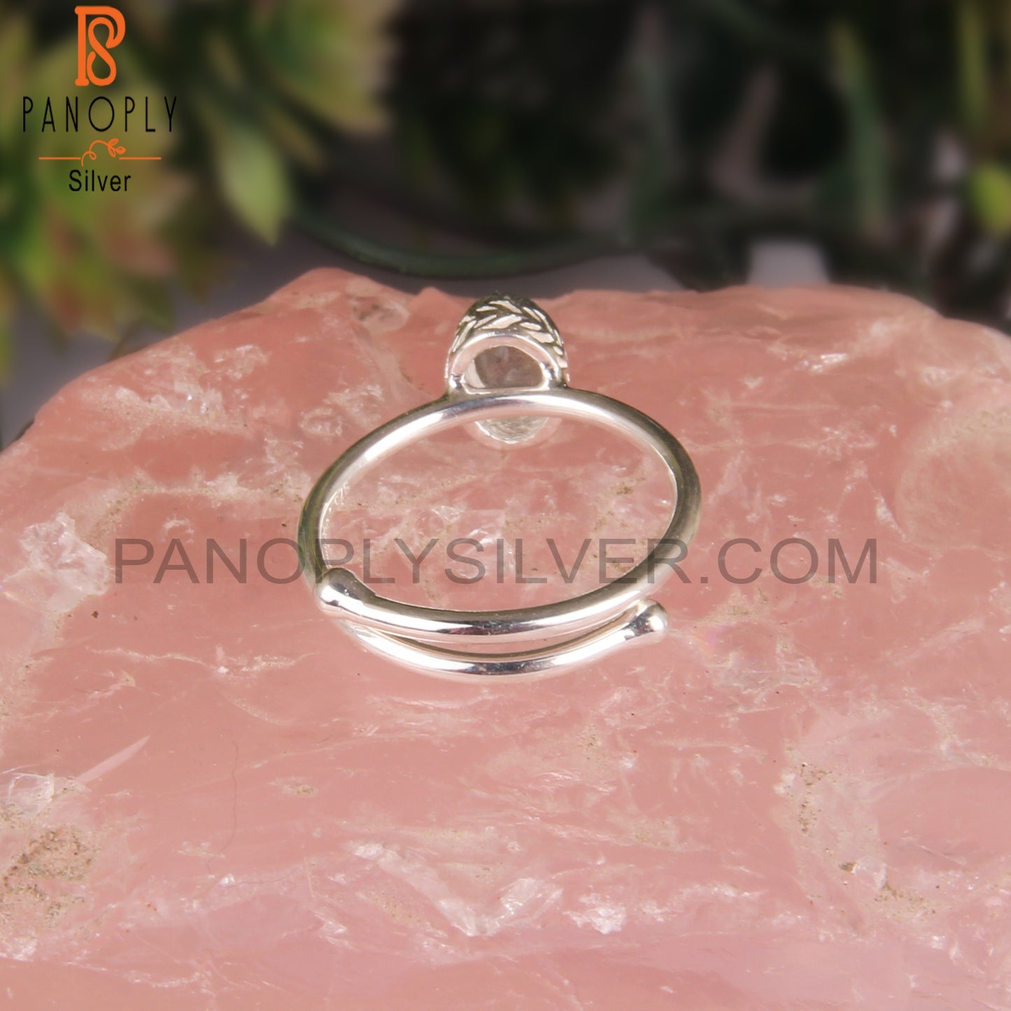 Oval Shape Labradorite 925 Sterling Silver Party Wear Ring