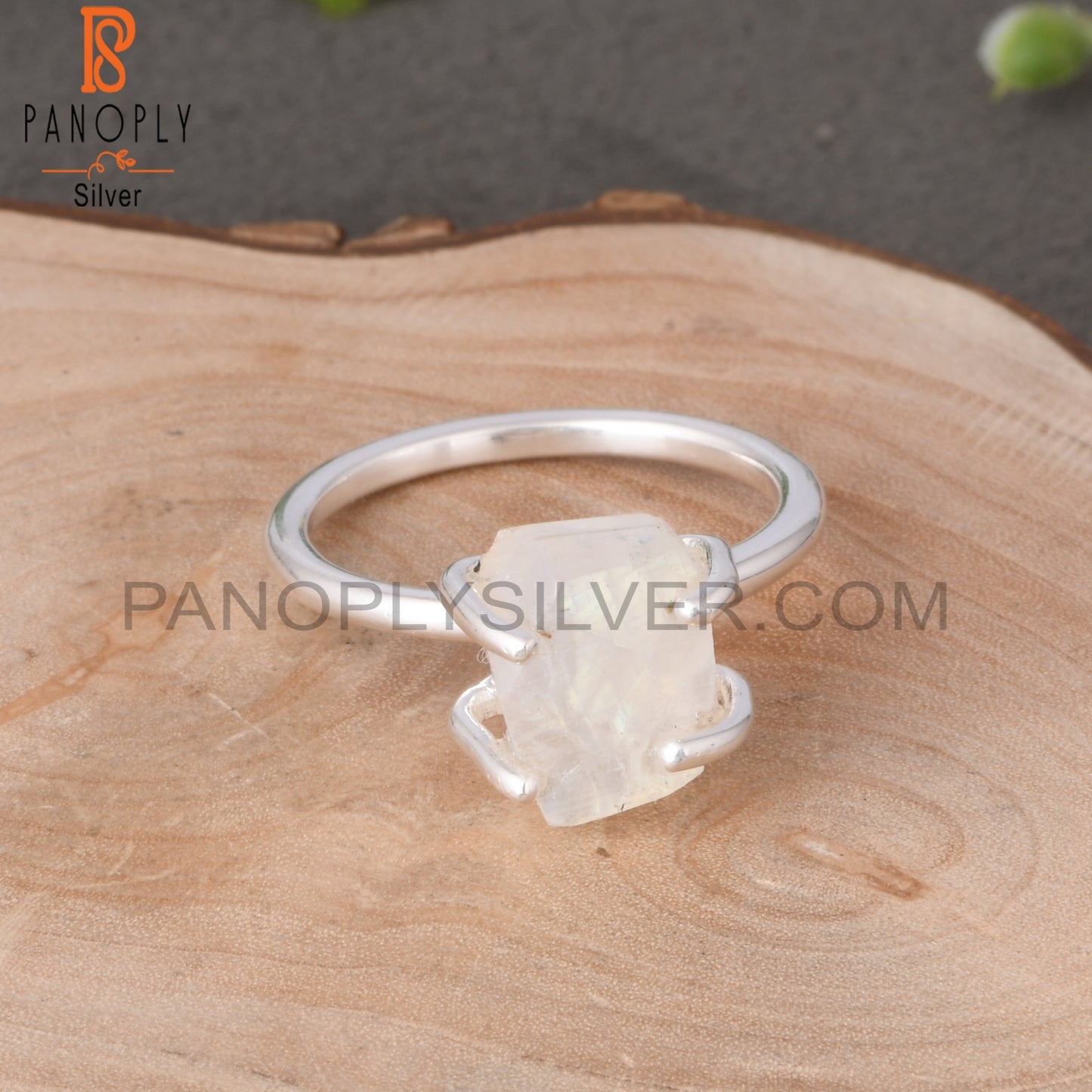 Rainbow Moonstone 925 Sterling Silver Ring