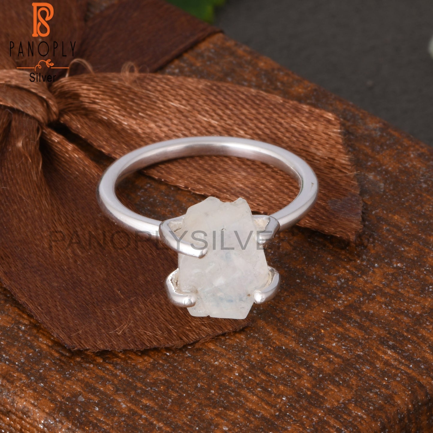 Rainbow Moonstone 925 Sterling Silver Ring