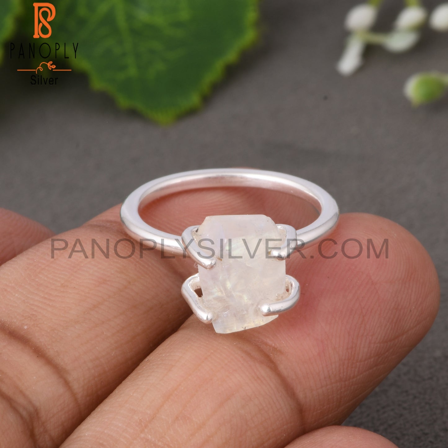 Rainbow Moonstone 925 Sterling Silver Ring