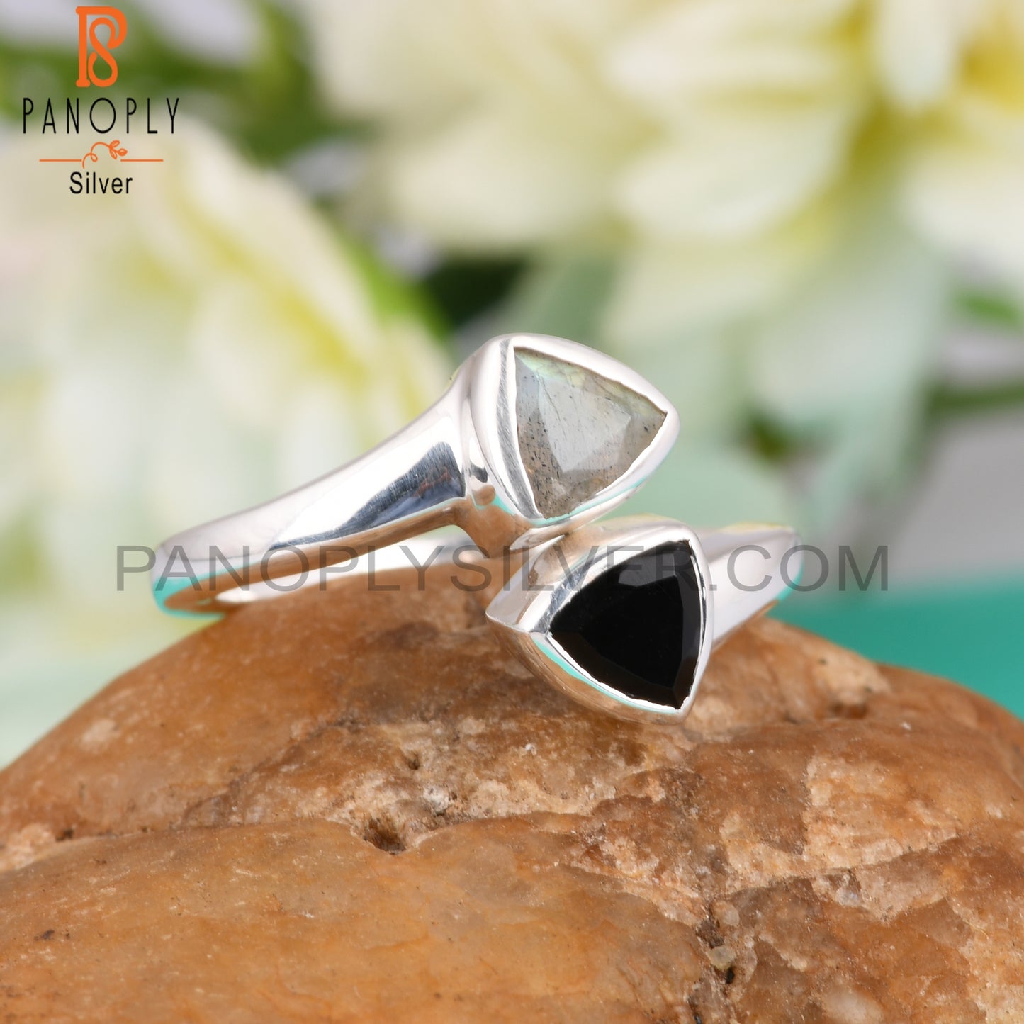 Labradorite & Black Onyx Trillion 925 Silver Ring