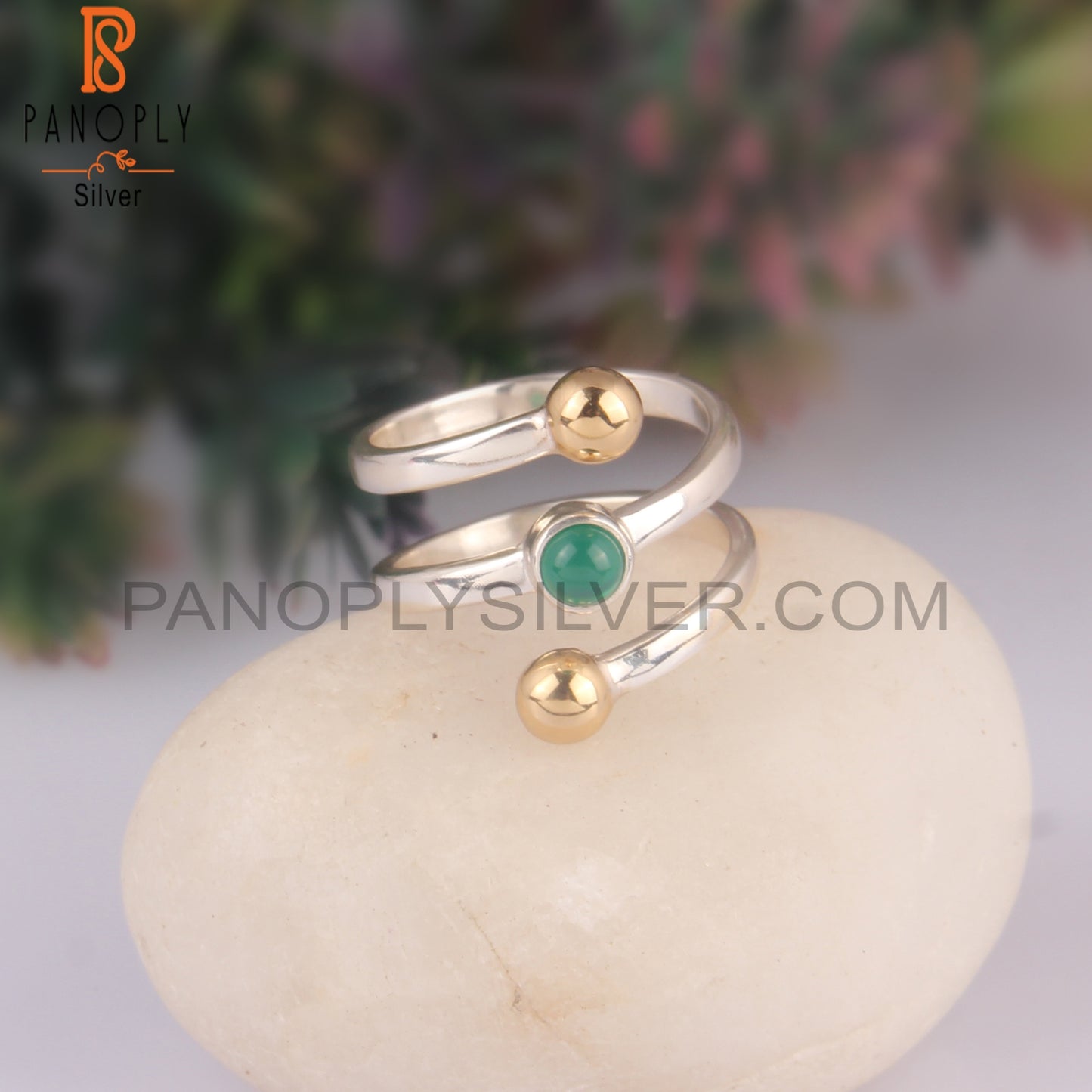 Green Onyx Round Sterling Silver Hypoallergenic Ring