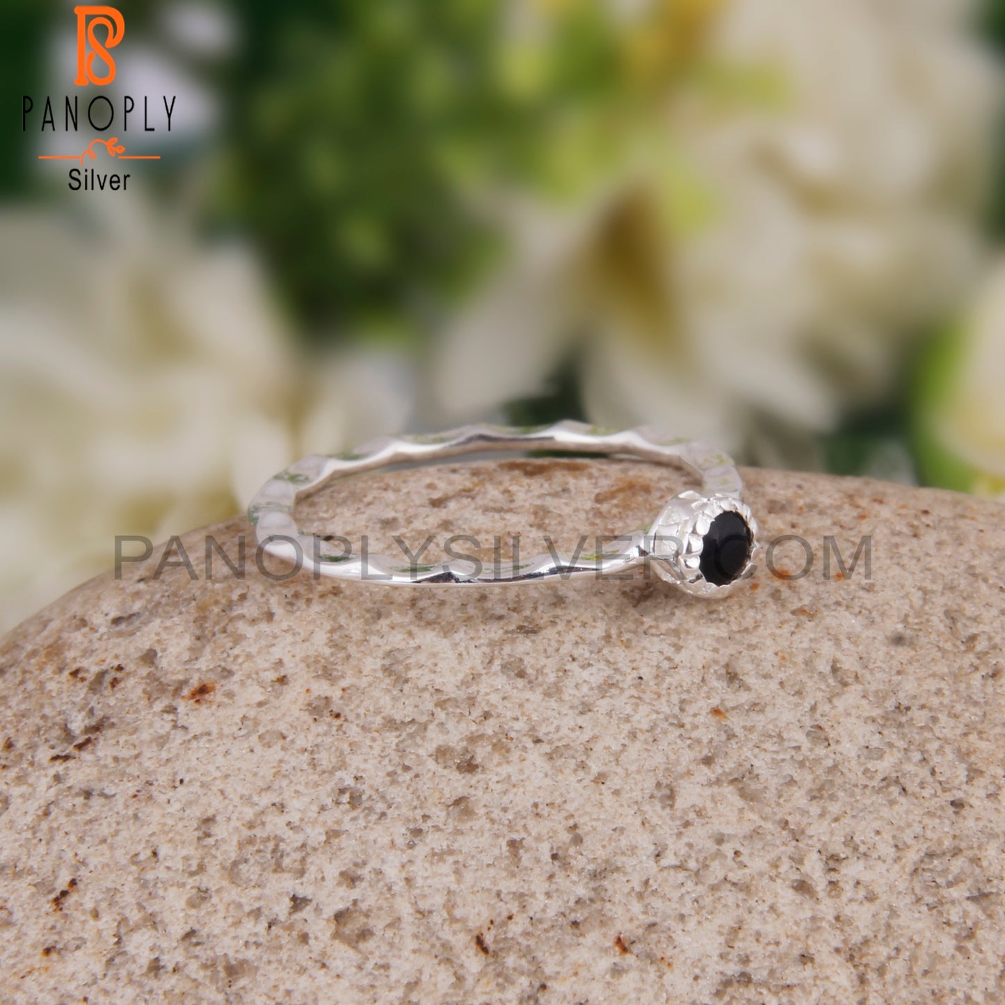 Black Onyx Round Shape 925 Sterling Silver Ring