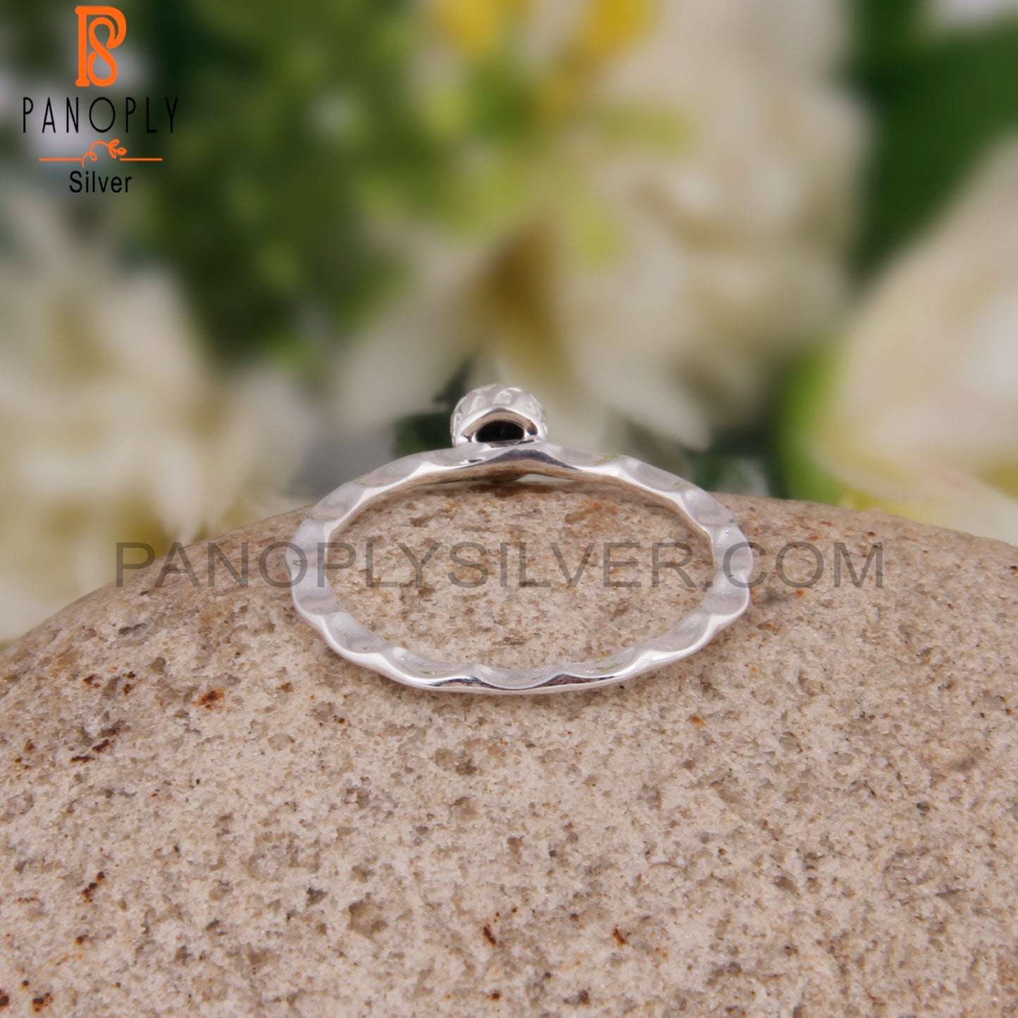 Black Onyx Round Shape 925 Sterling Silver Ring