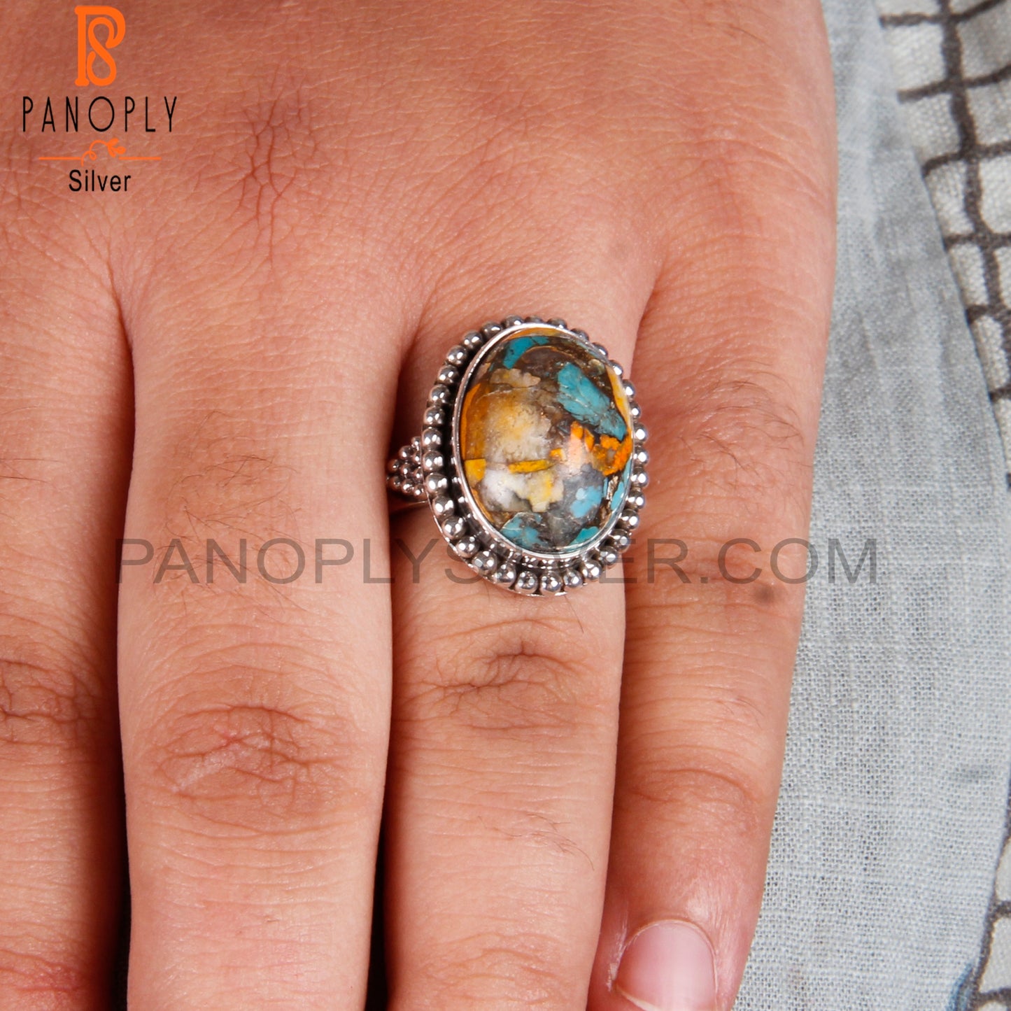 Hand hammered Mojave Bumblebee Turquoise Oval 925 Silver Ring