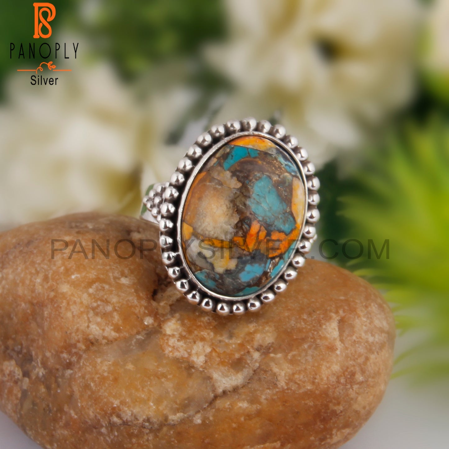 Hand hammered Mojave Bumblebee Turquoise Oval 925 Silver Ring