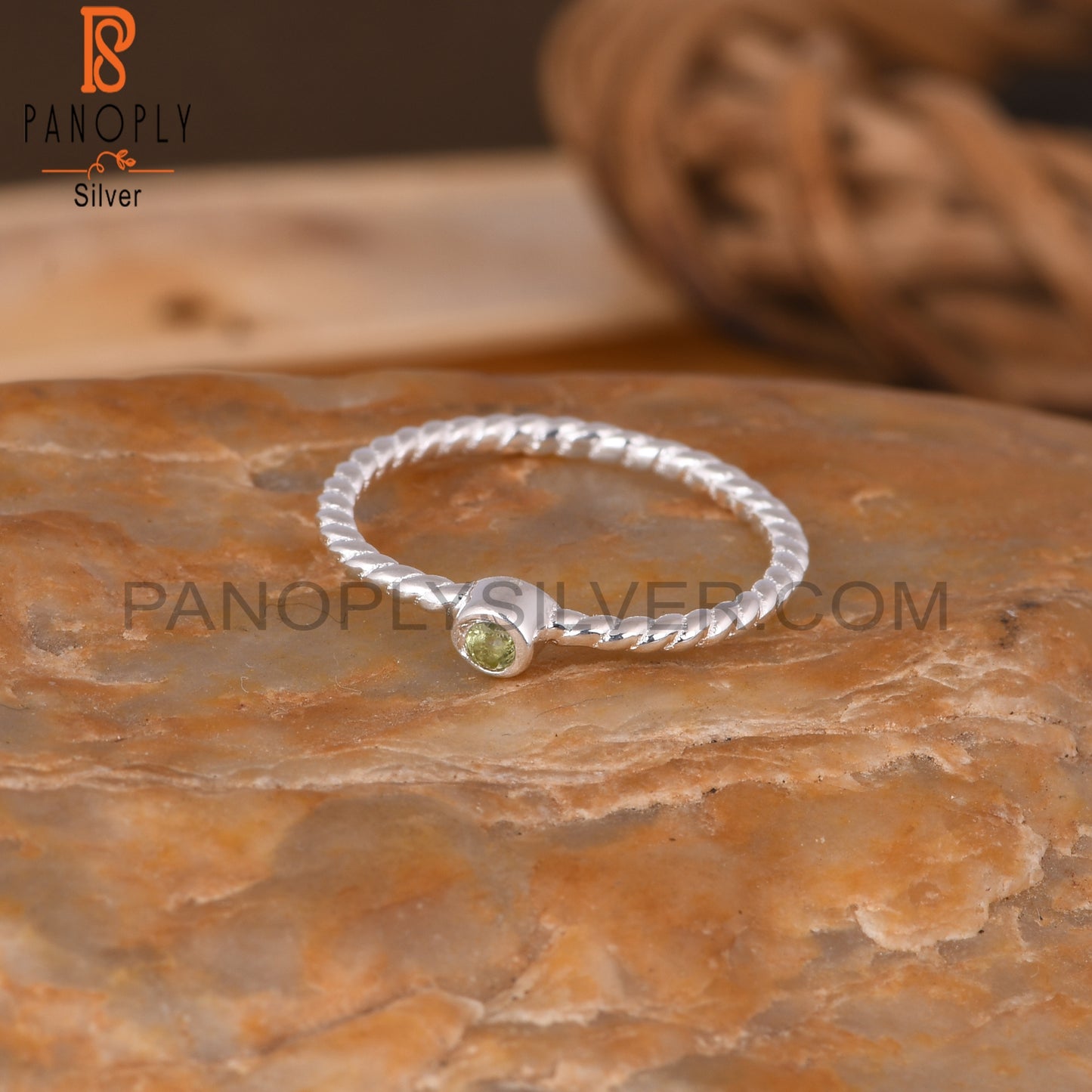 Peridot Round Twist Band 925 Sterling Silver Ring