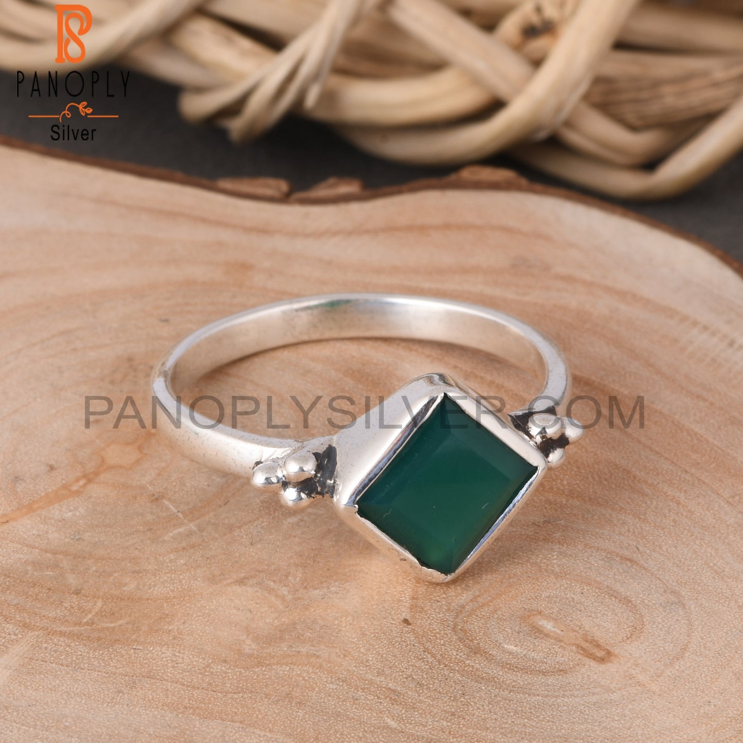 Green Onyx Square Shape 925 Sterling Silver Ring