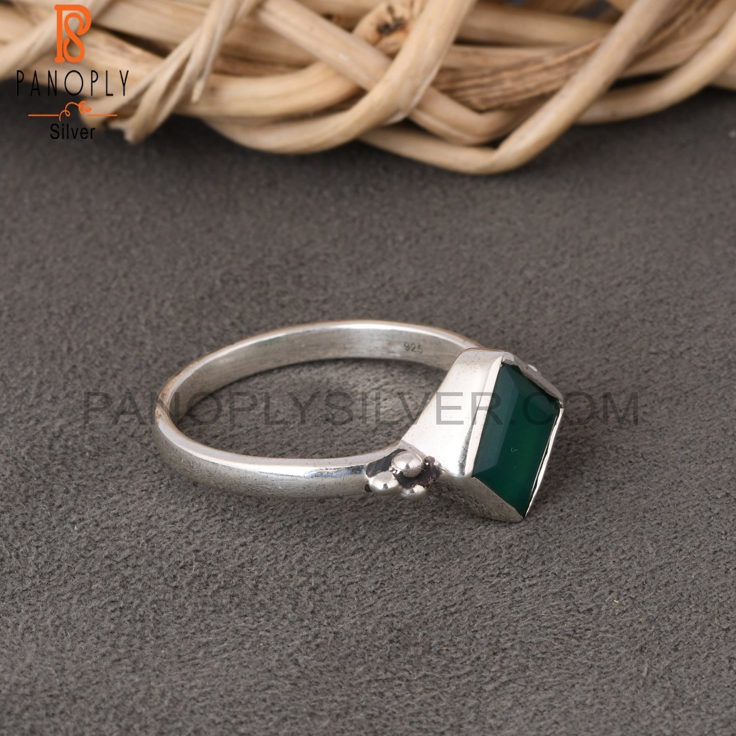 Green Onyx Square Shape 925 Sterling Silver Ring