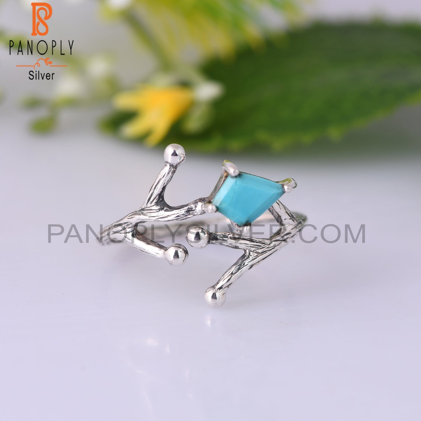 Kingman Turquoise Kite Shape Sterling Silver Ring