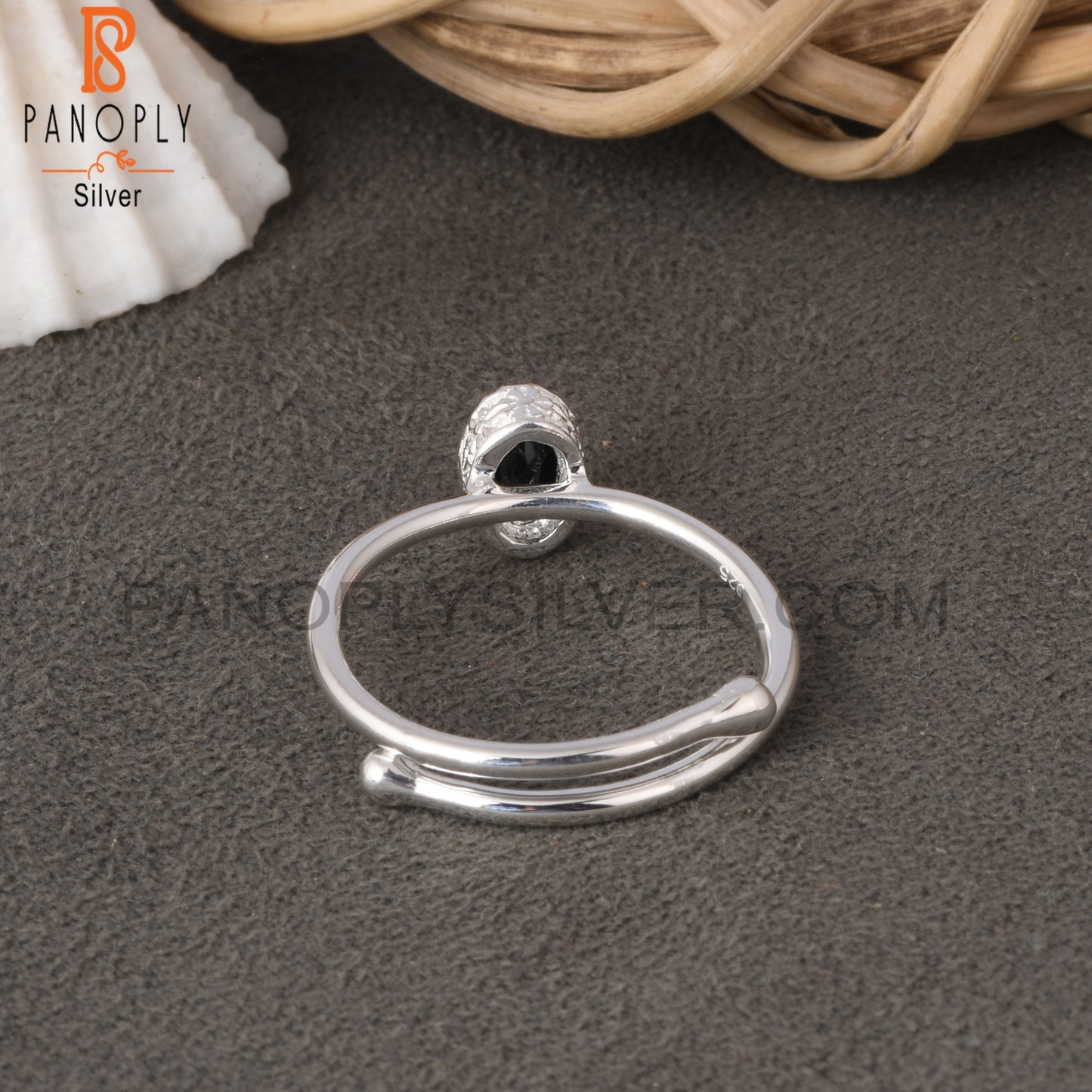 Black Spinal Oval Shape 925 Sterling Silver Ring