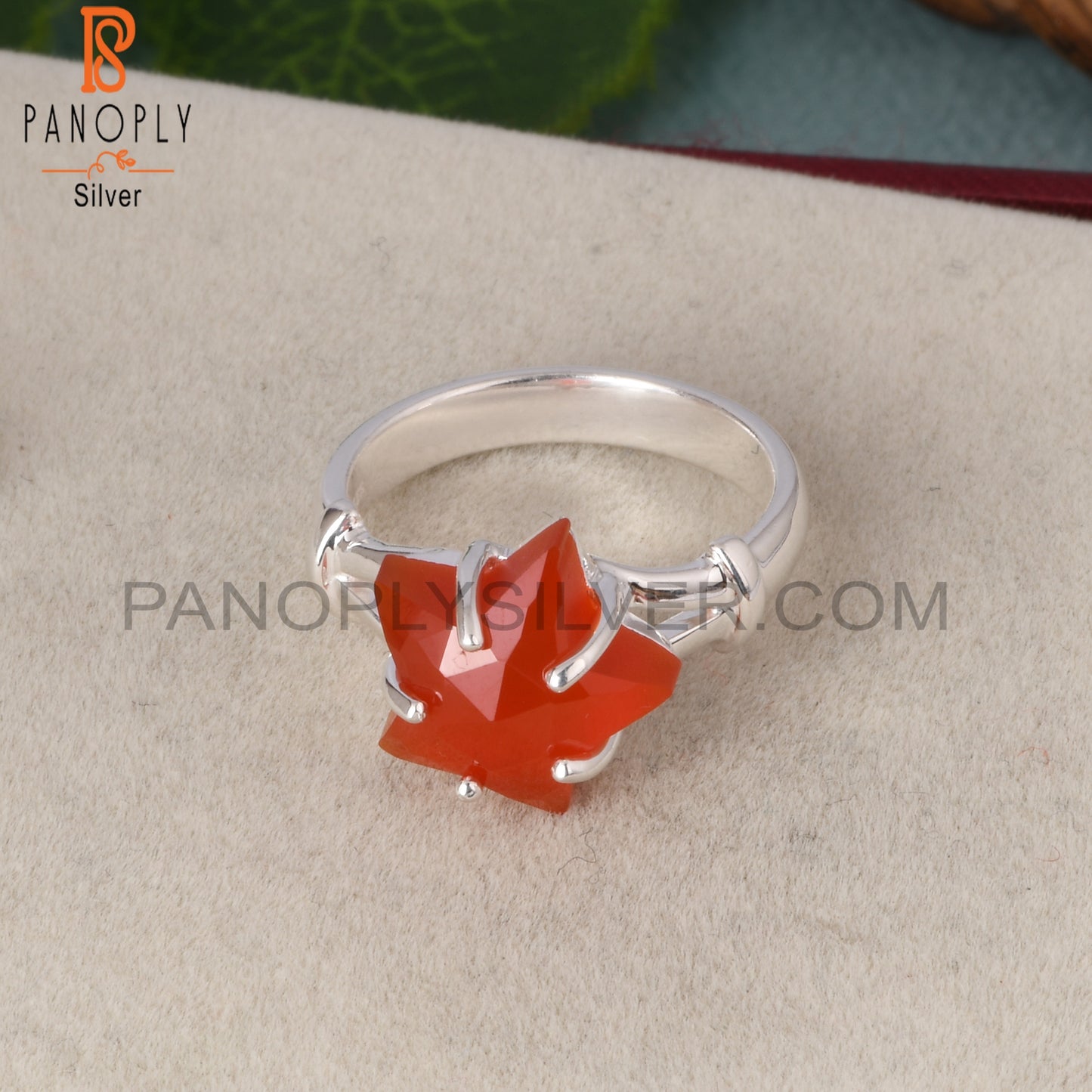 925 Sterling Silver Red Onyx Star Shape Ring