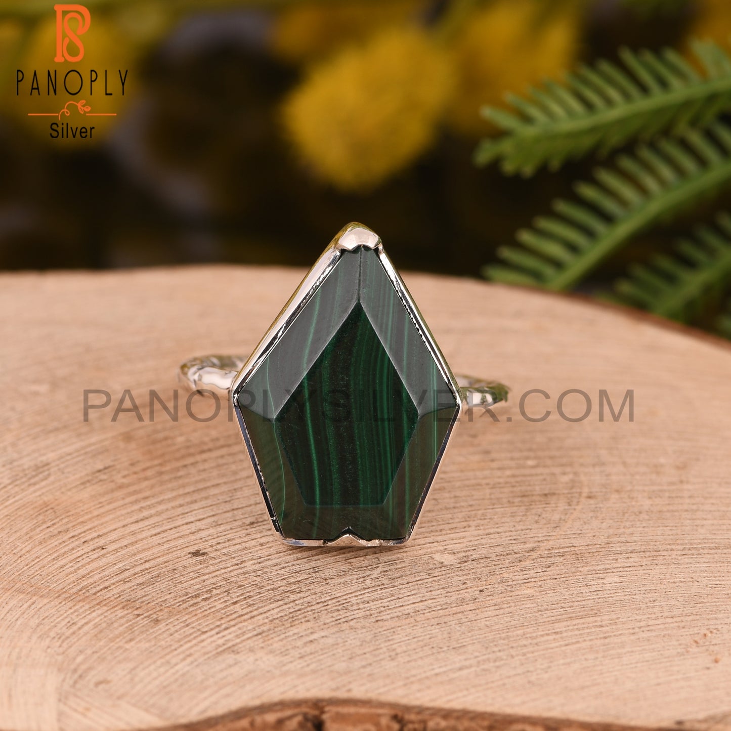 Dainty Malachite Pentagon 925 Silver Ring
