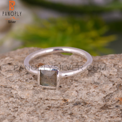 Labradorite 925 Sterling Silver Minimalist Ring