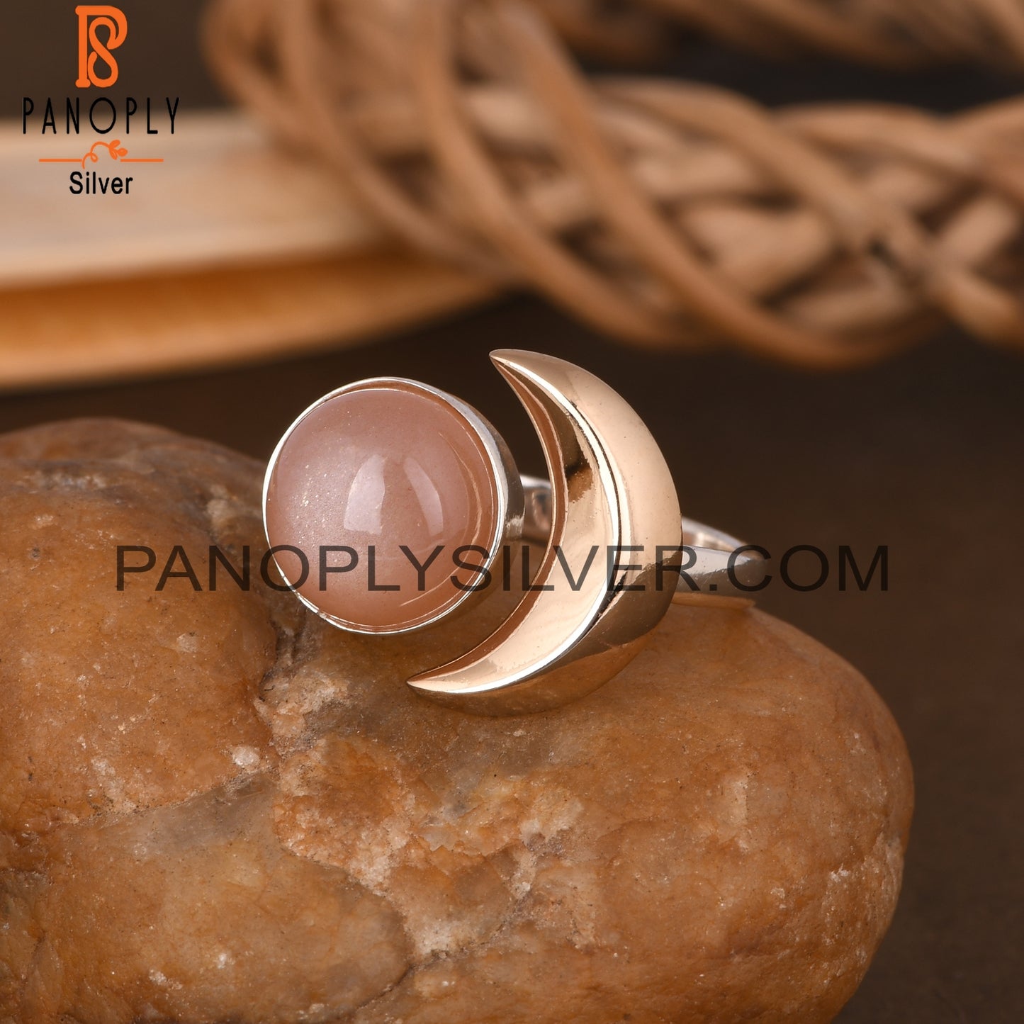 Peach Moonstone Round 925 Sterling Silver Moon Ring