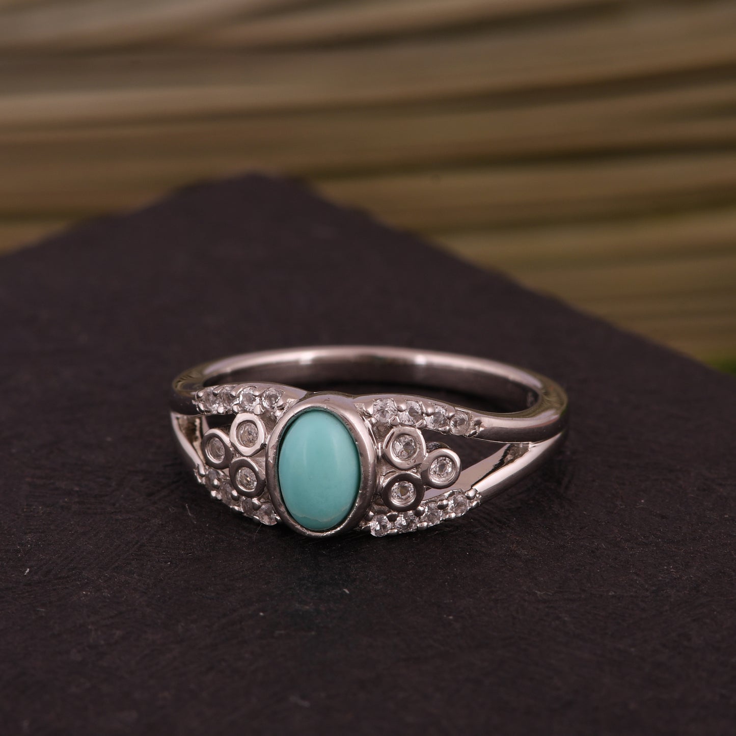 Arizona Turquoise & White Topaz S 925 Oval Shape Ring