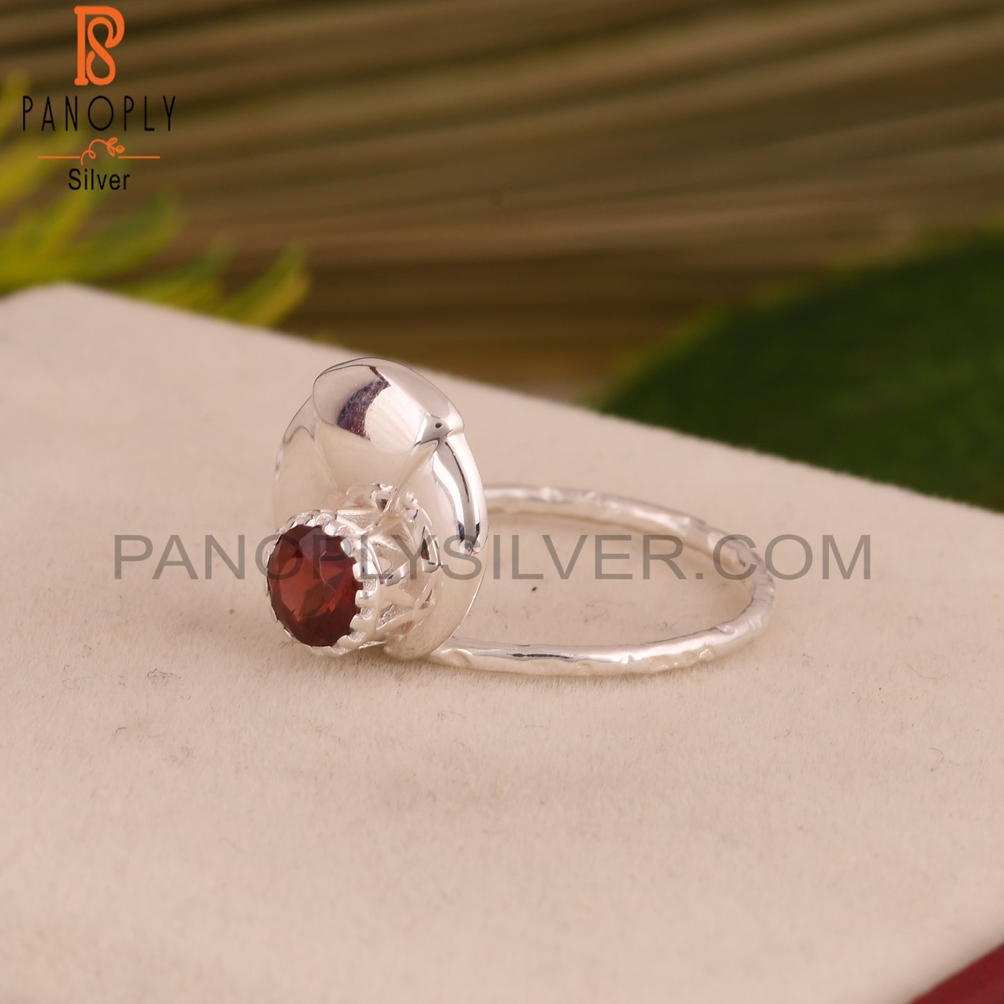 Garnet Round Shape 925 Sterling Silver Red Ring