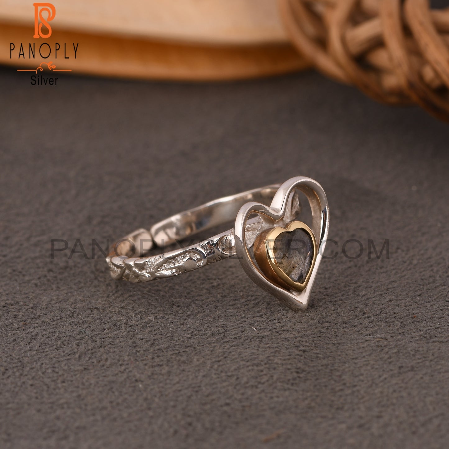 Labradorite Heart 925 Sterling Silver Ring