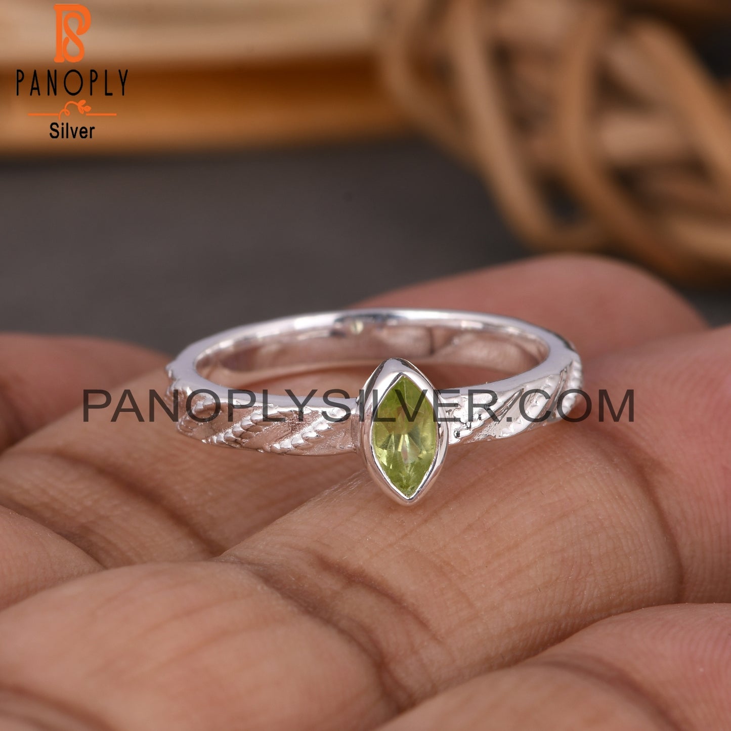 Twist Peridot Marquise 925 Sterling Silver Ring