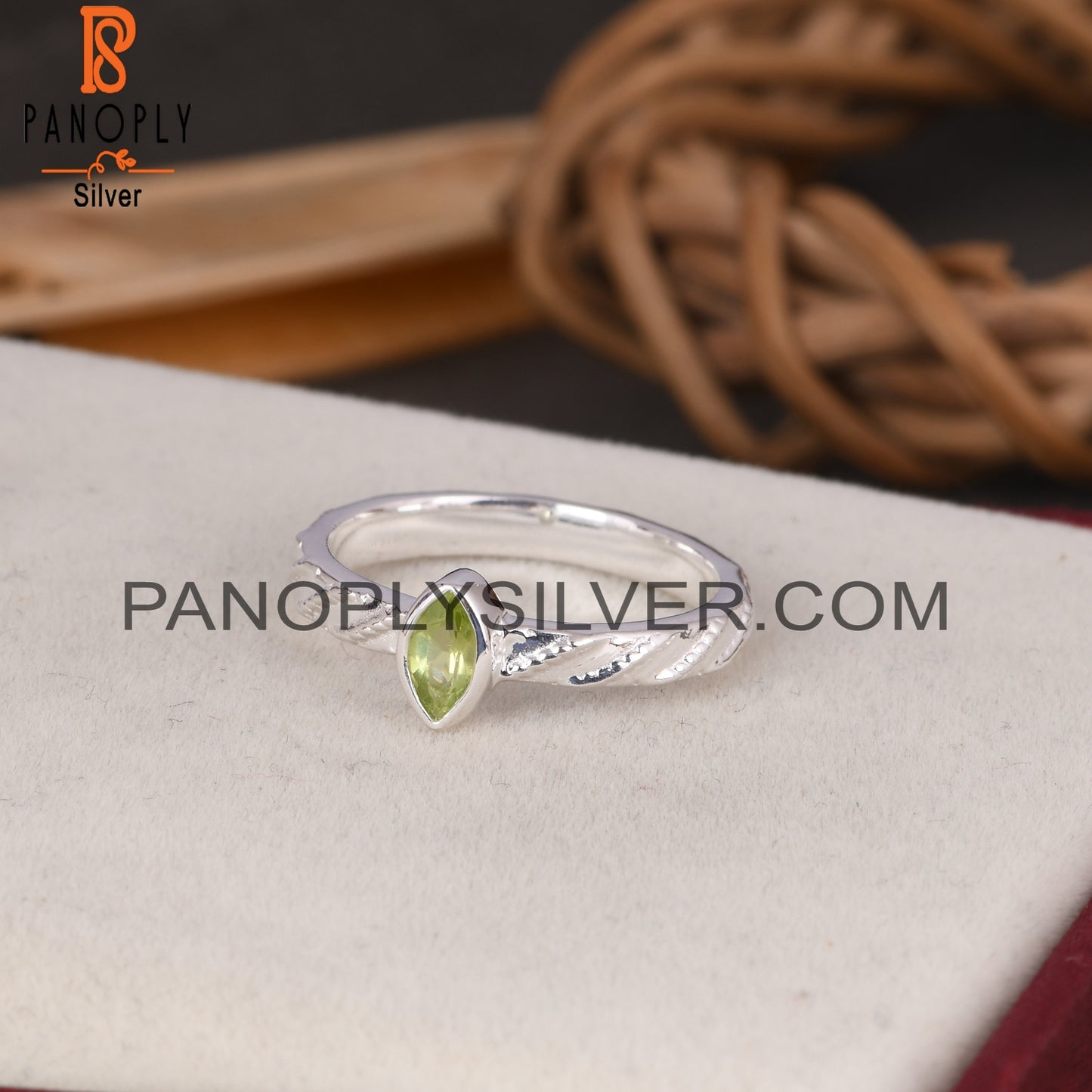 Twist Peridot Marquise 925 Sterling Silver Ring