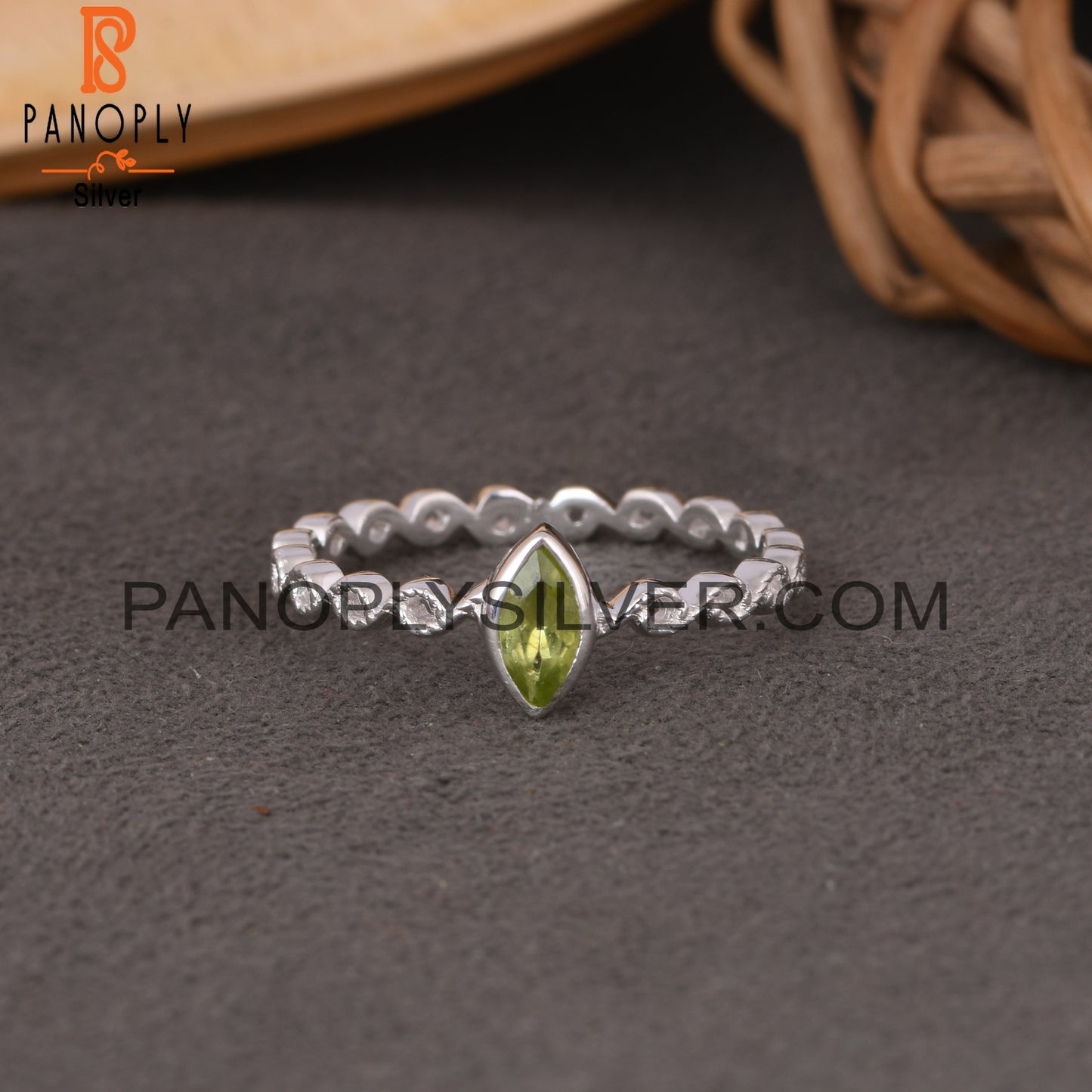 Twist Peridot Marquise 925 Silver Ring