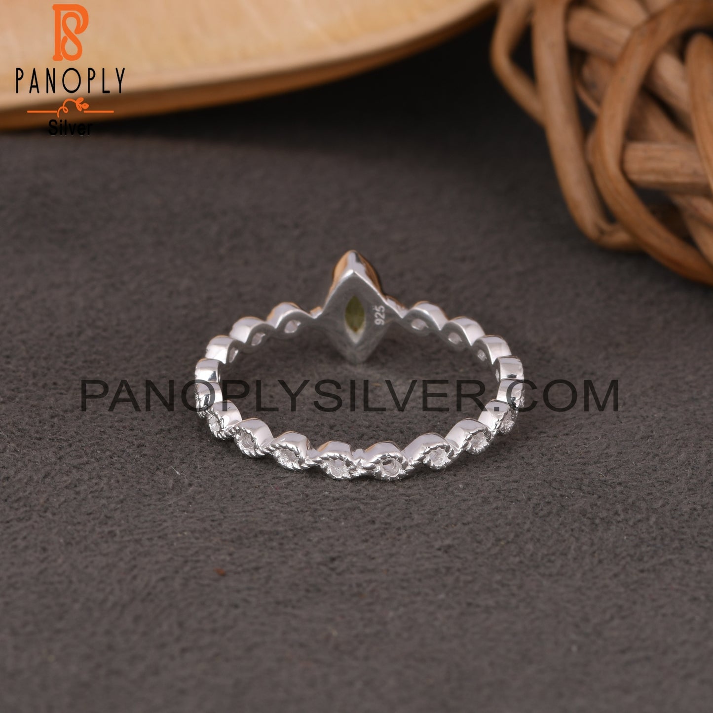 Twist Peridot Marquise 925 Silver Ring