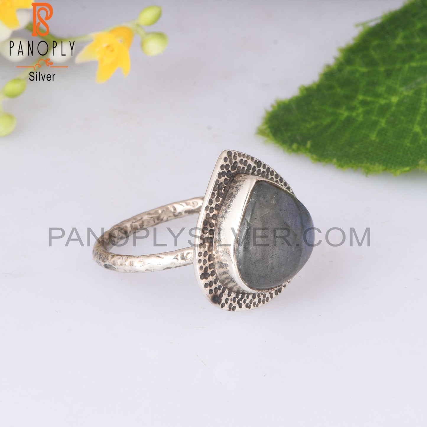 Labradorite 925 Sterling Silver Ring