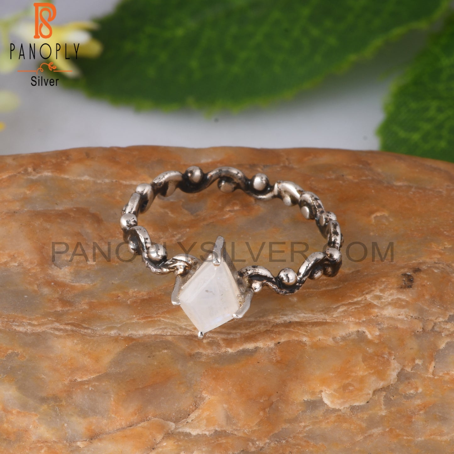 Rainbow Moonstone Kite Shape 925 Sterling Silver Ring