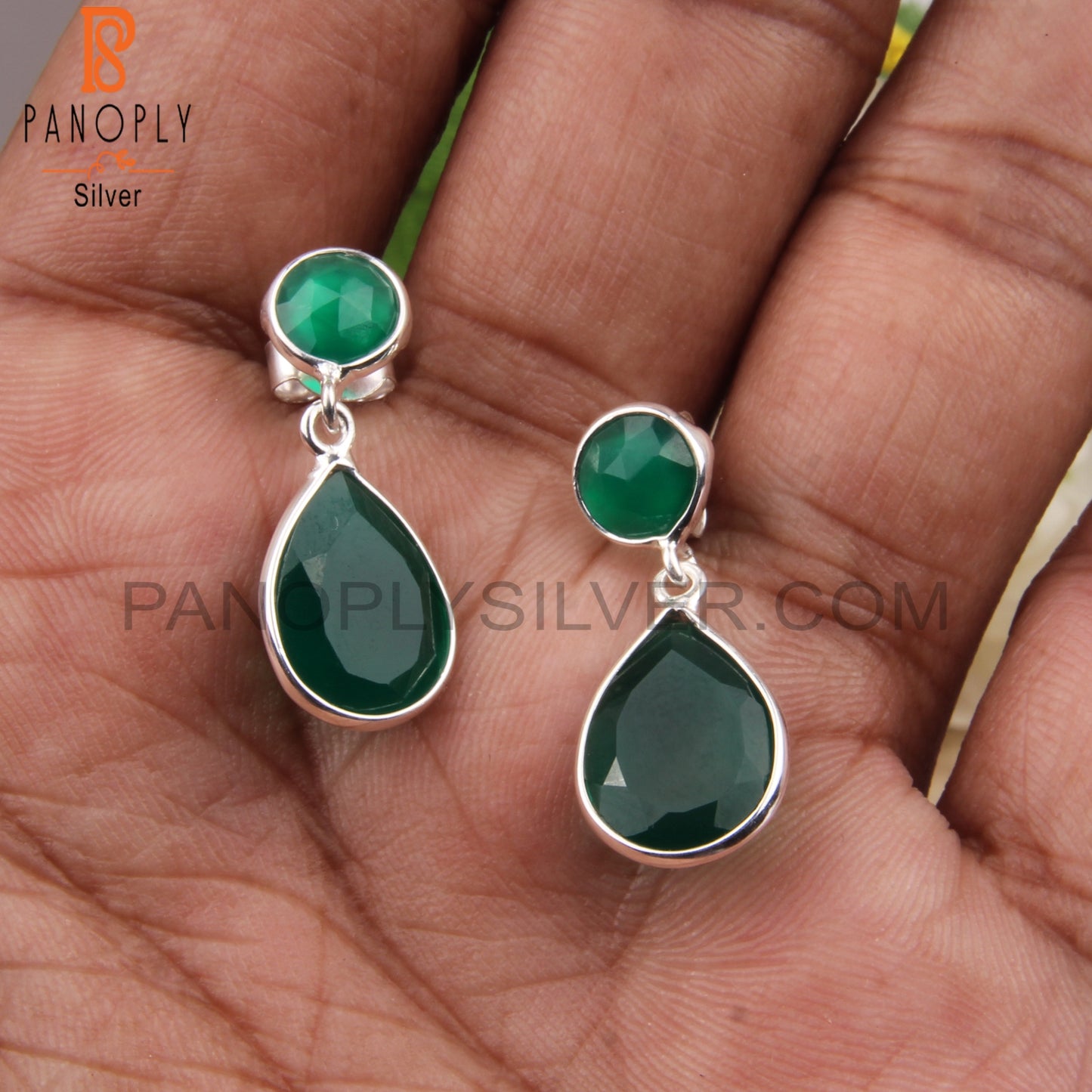 Hand Hammered Green Onyx 925 Sterling Silver Pretty Earrings